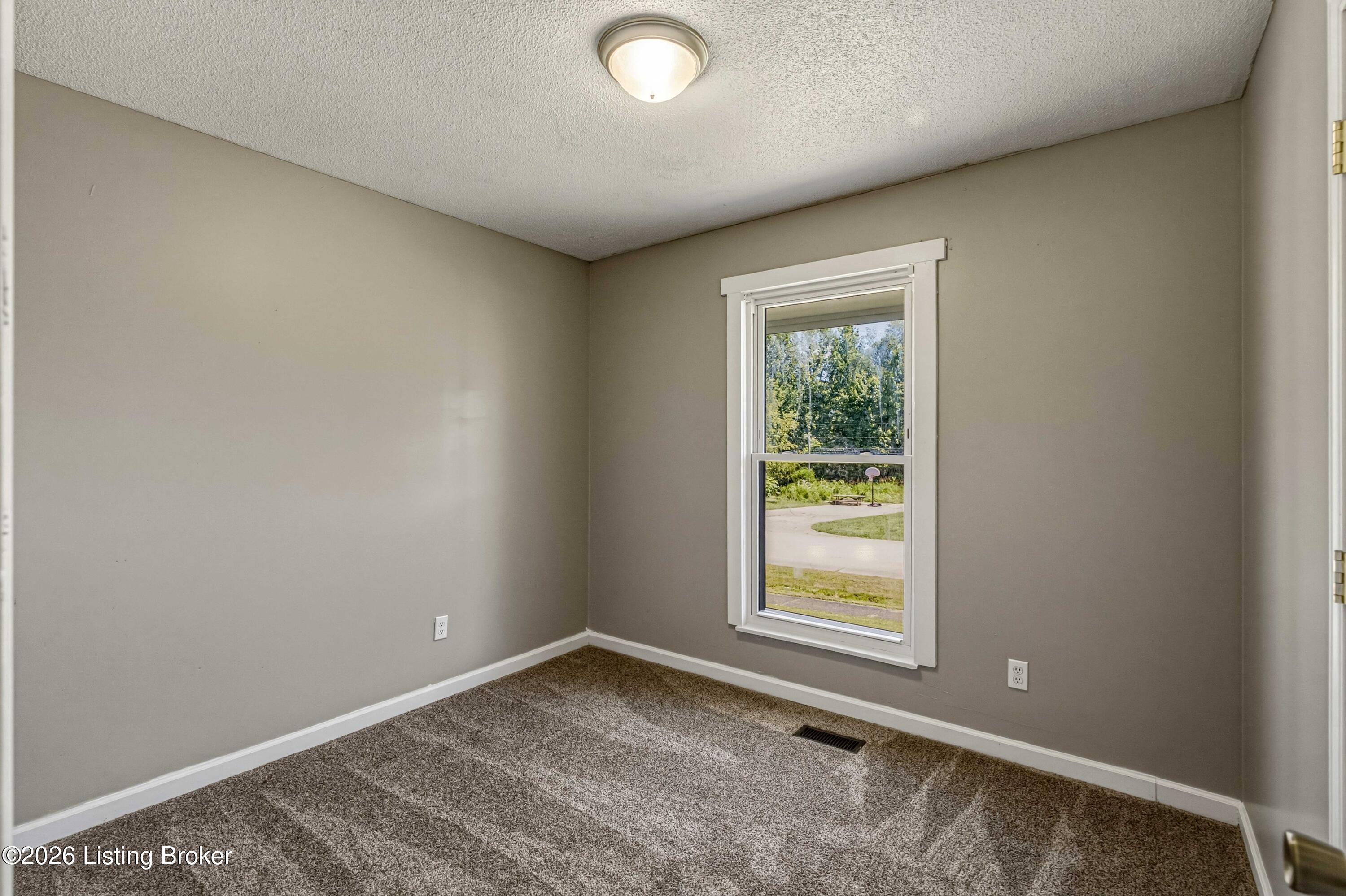 163 E Airview Dr Property Photo 13