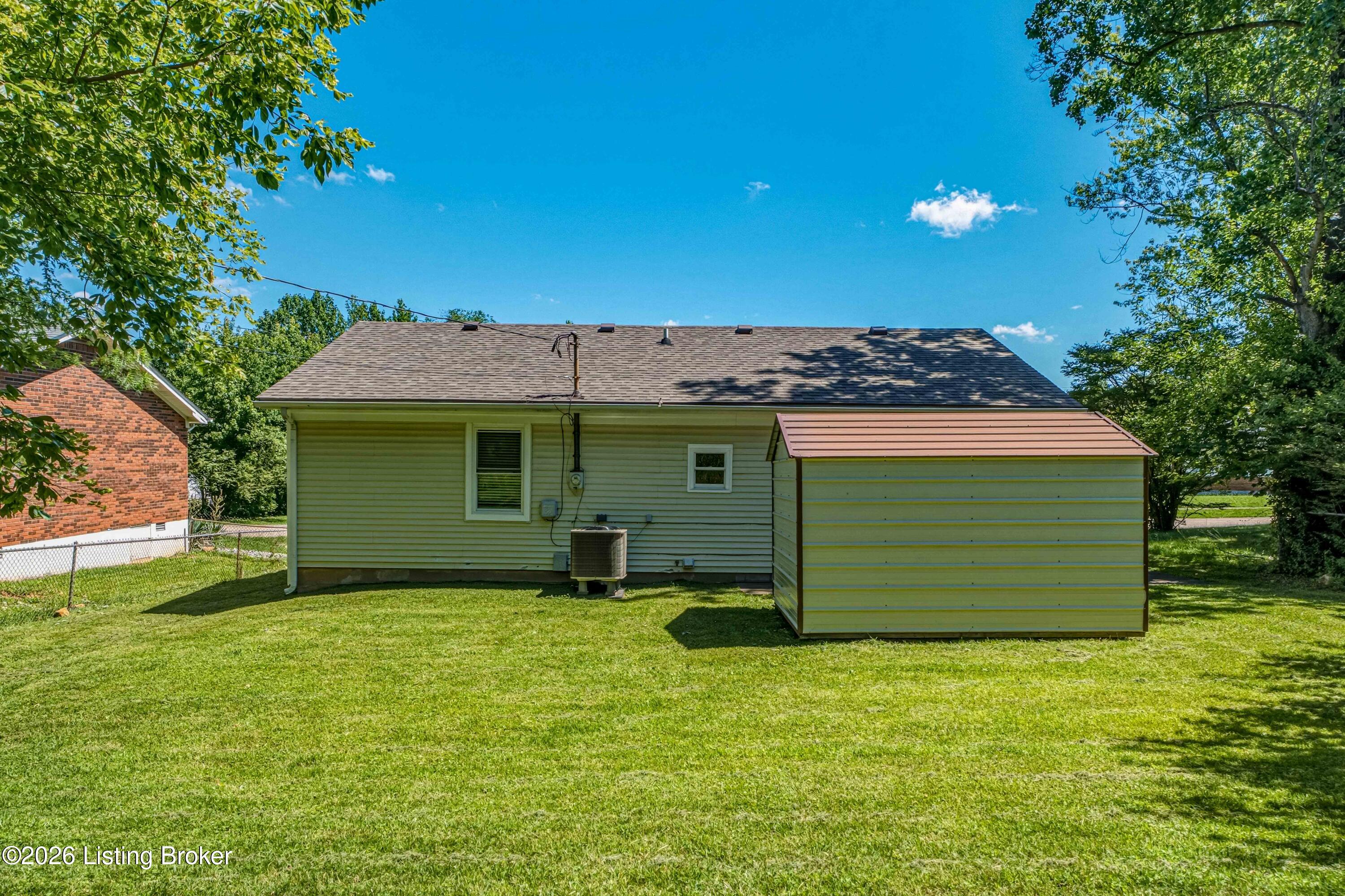 163 E Airview Dr Property Photo 17