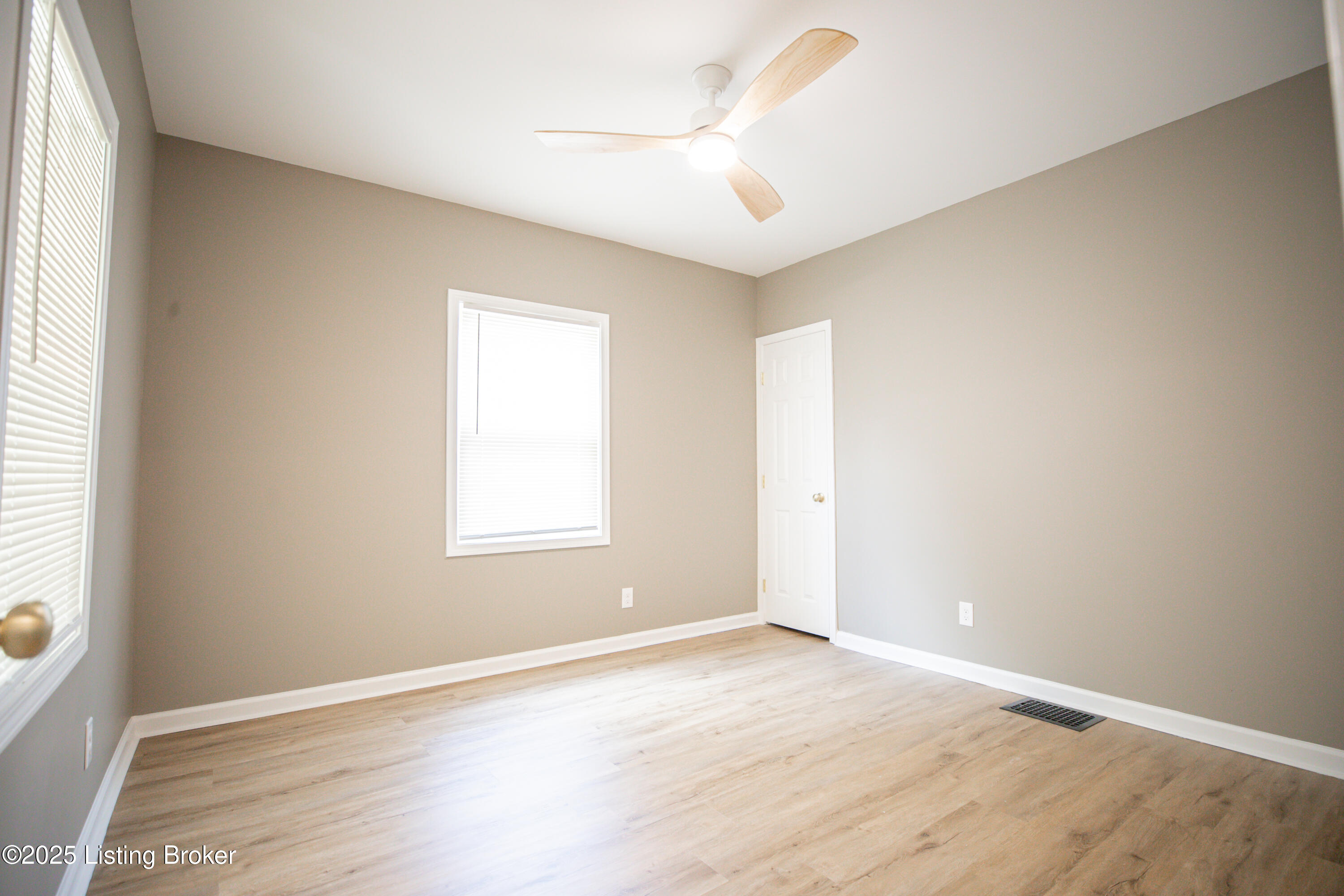 2108 Oregon Ave Property Photo 15