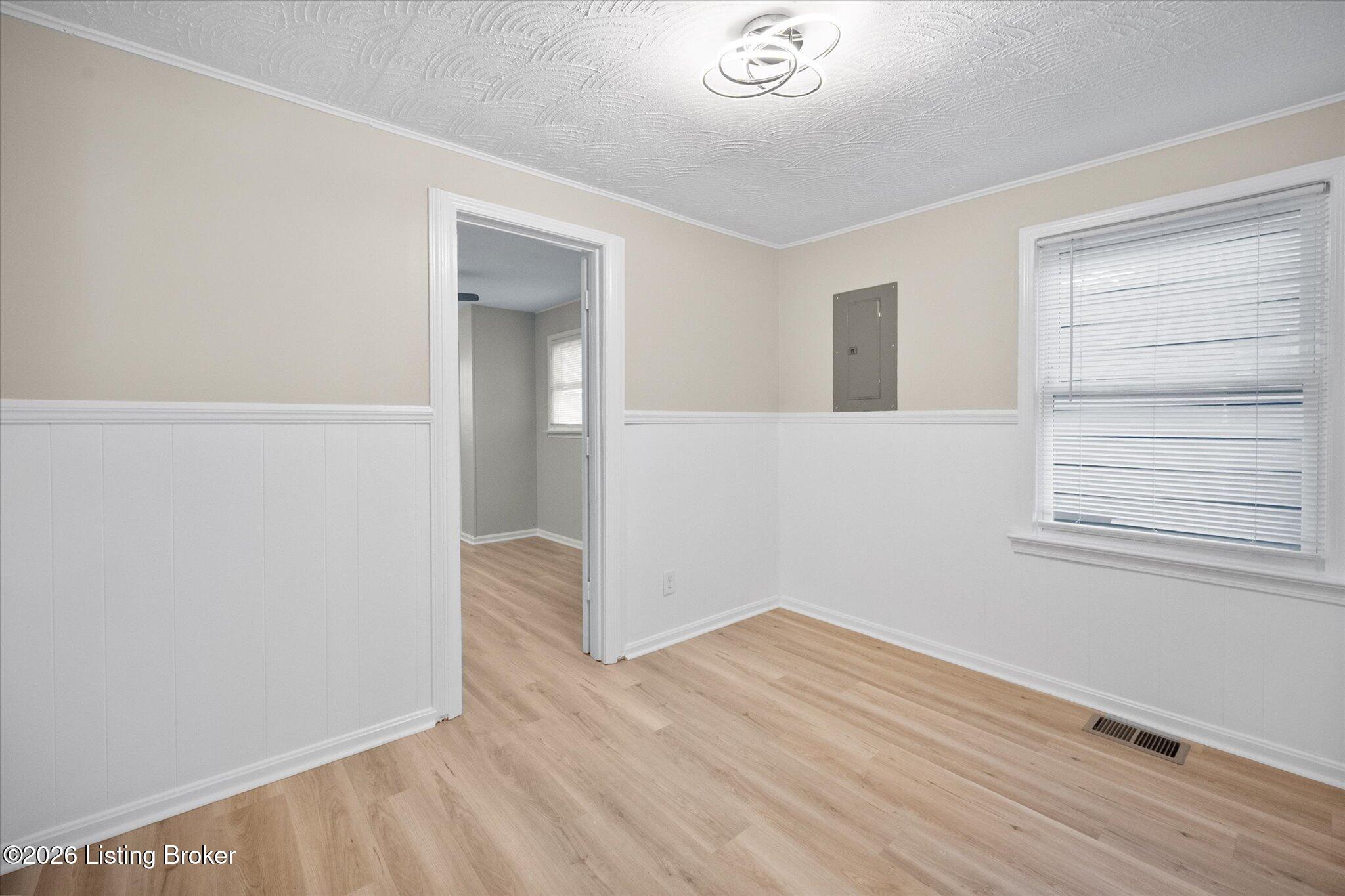 826 Brentwood Ave Property Photo 12
