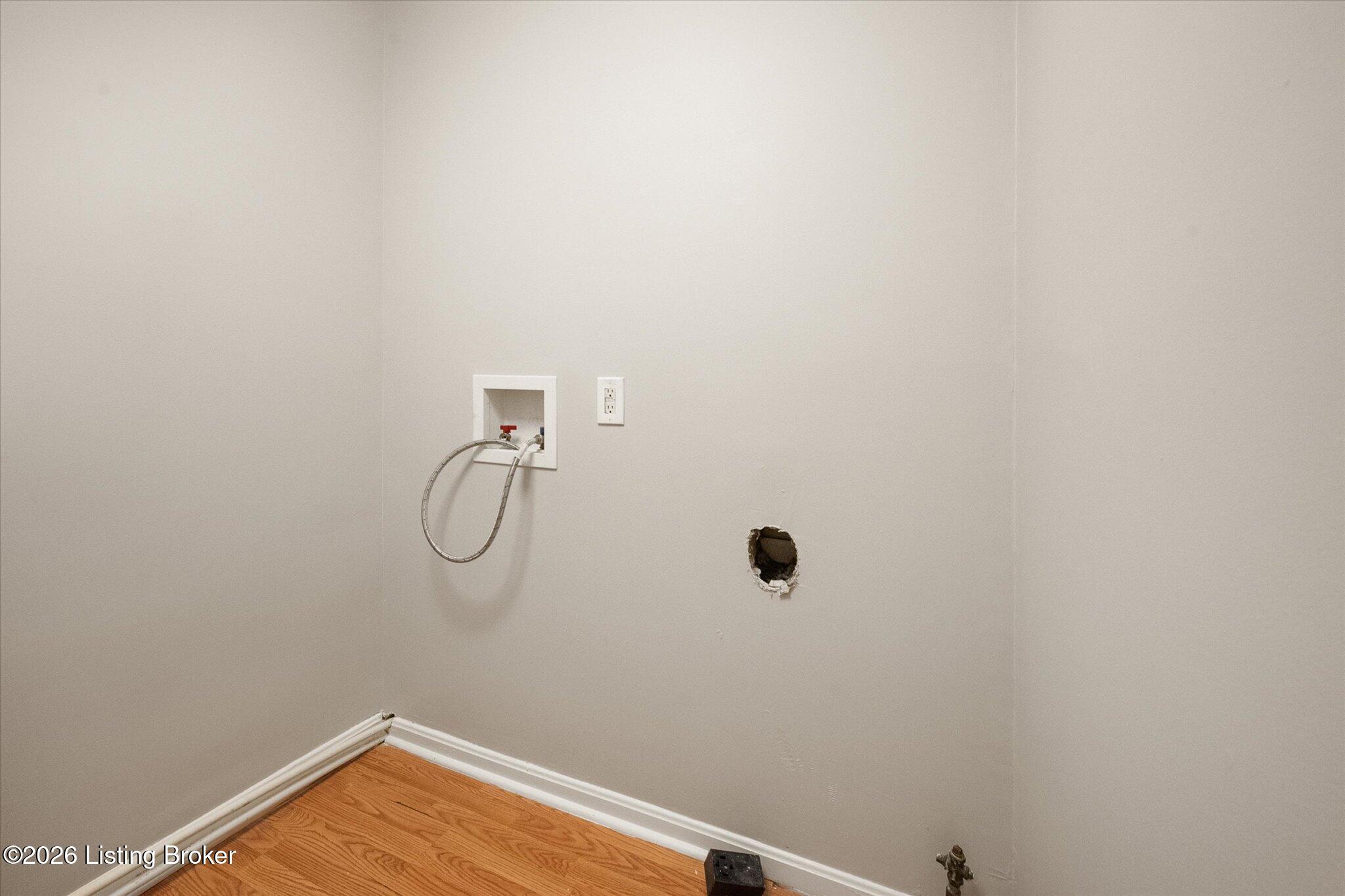 826 Brentwood Ave Property Photo 22
