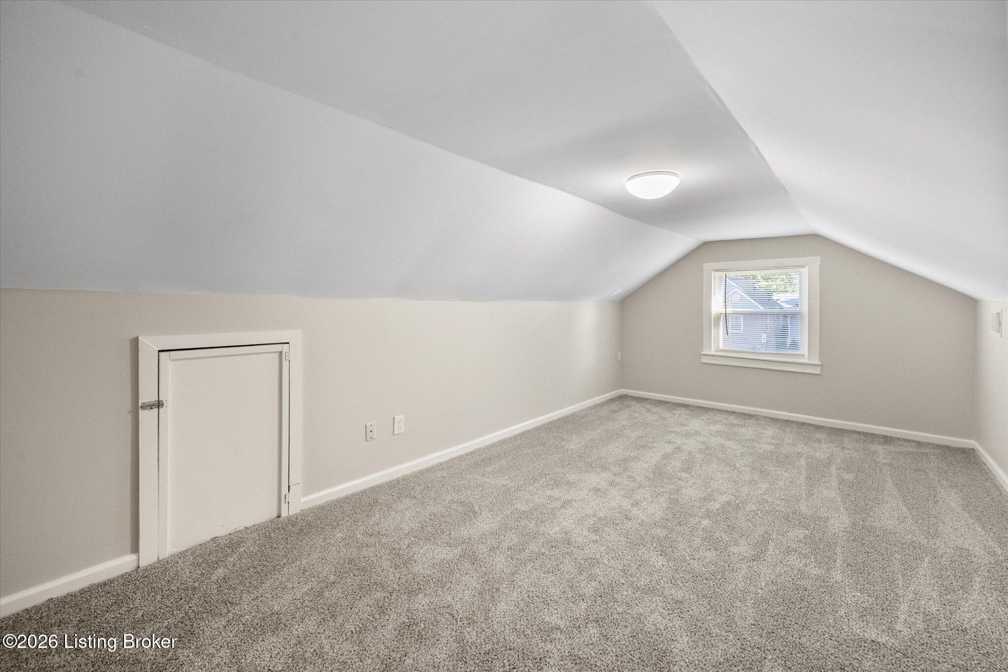 826 Brentwood Ave Property Photo 24