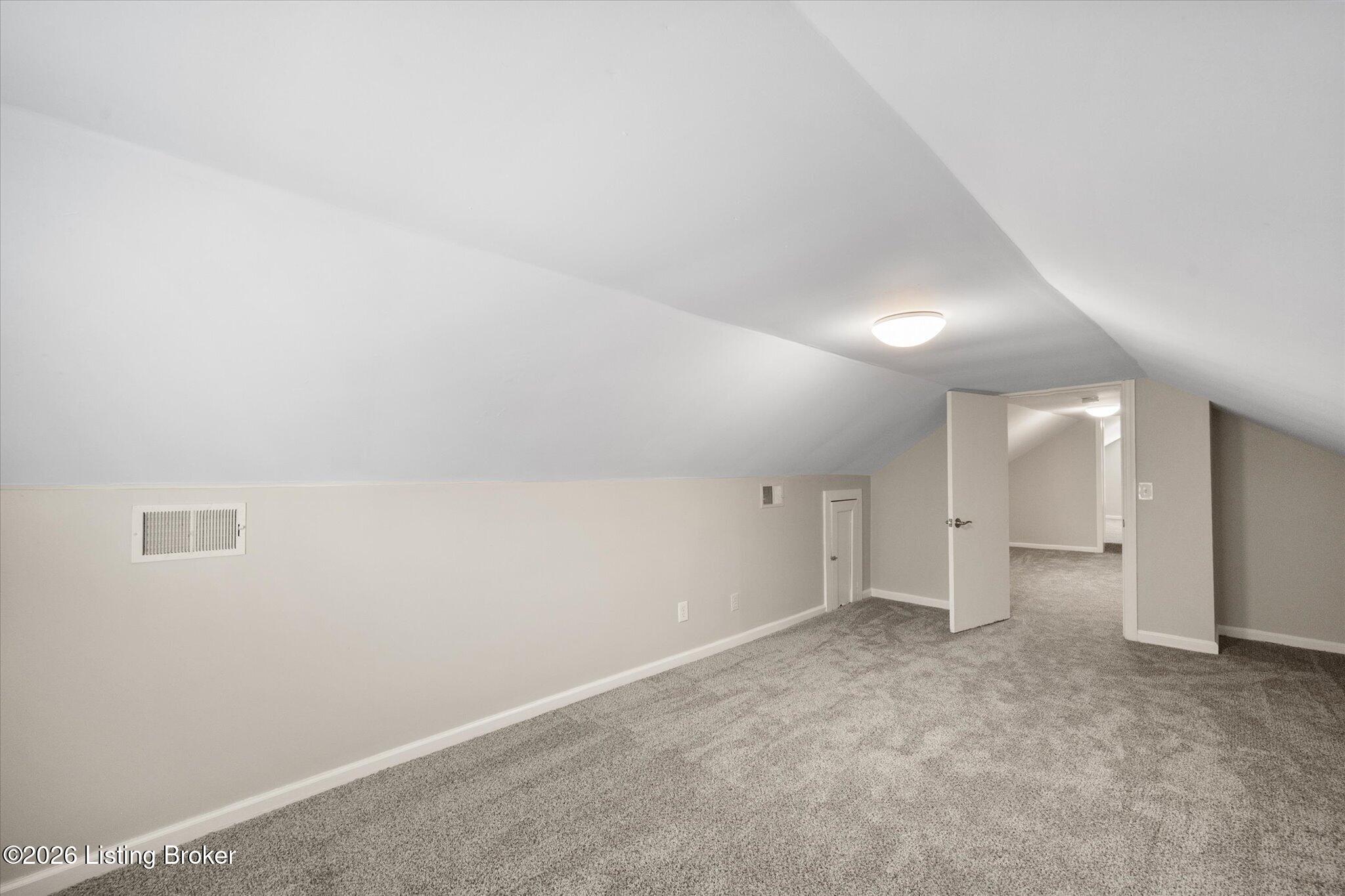 826 Brentwood Ave Property Photo 25