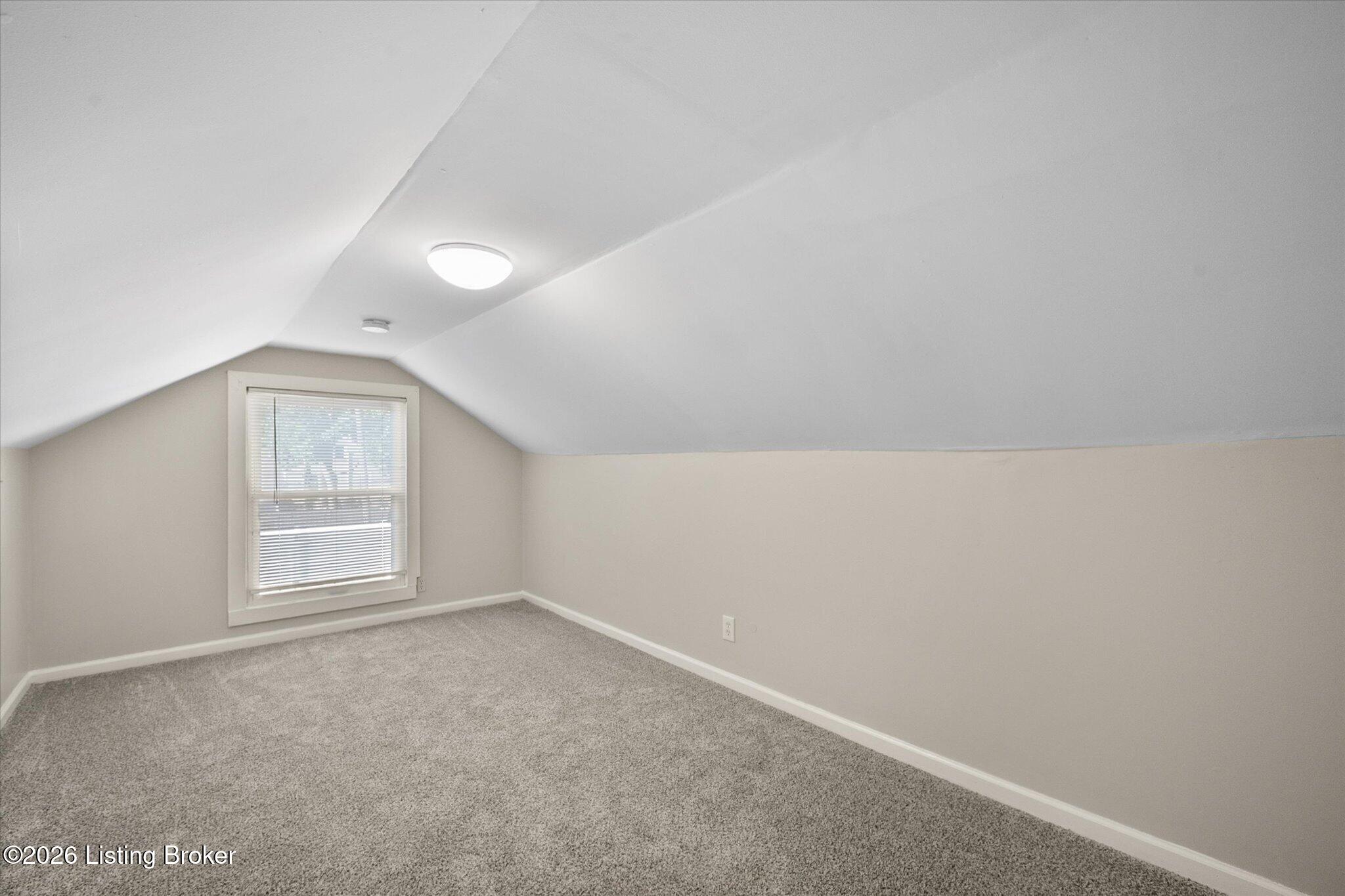 826 Brentwood Ave Property Photo 27