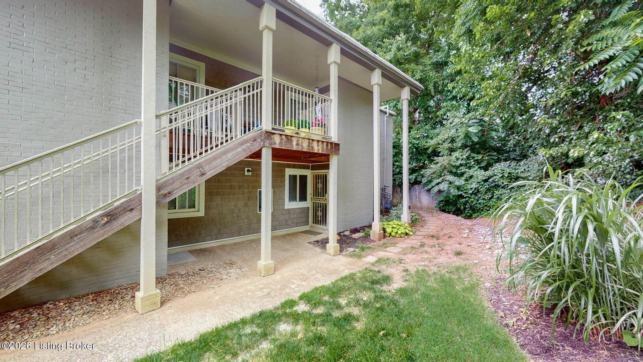 1815 Gardiner Ln Apt F52 Property Photo 20