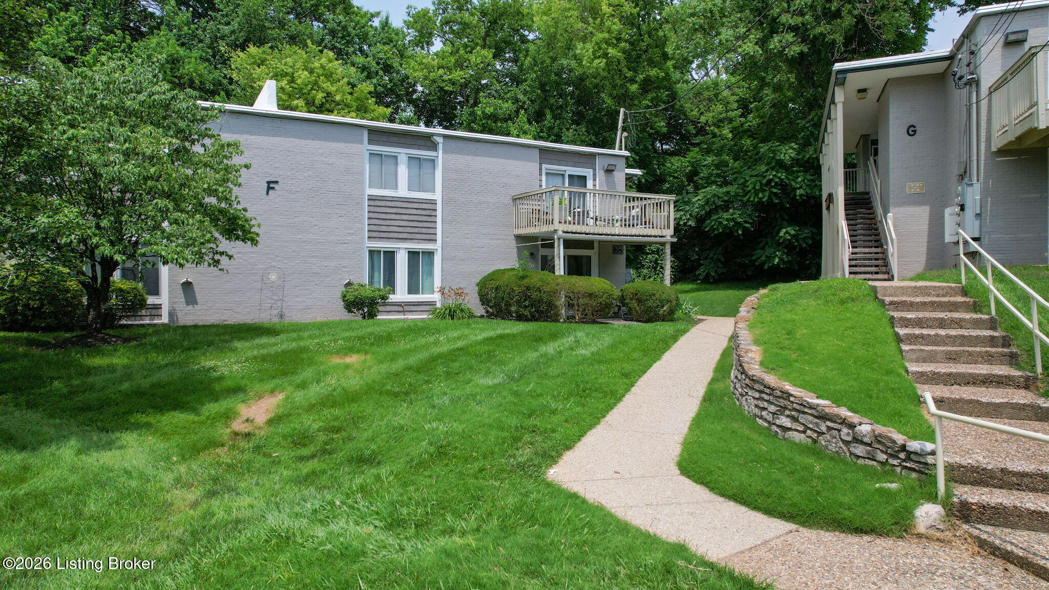 1815 Gardiner Ln Apt F52 Property Photo 32