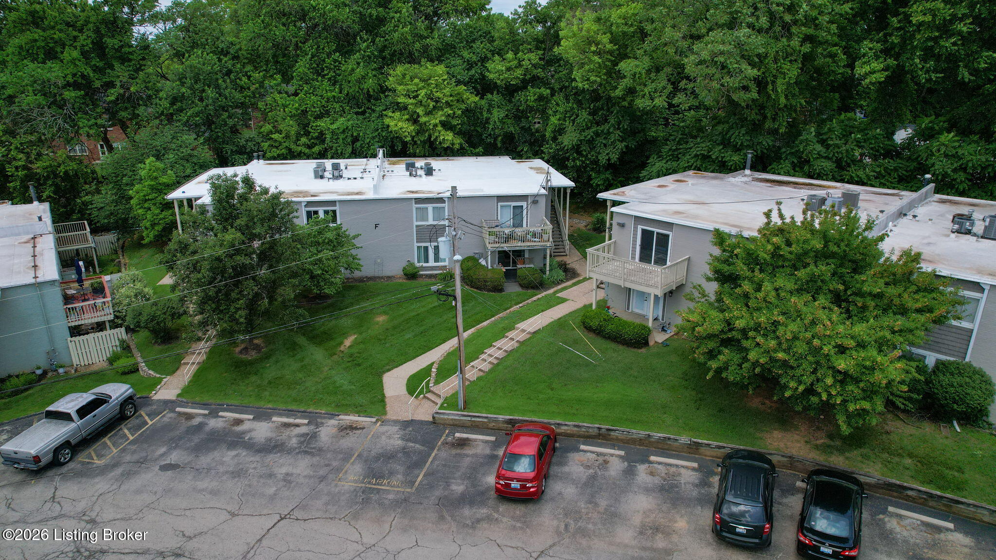 1815 Gardiner Ln Apt F52 Property Photo 34