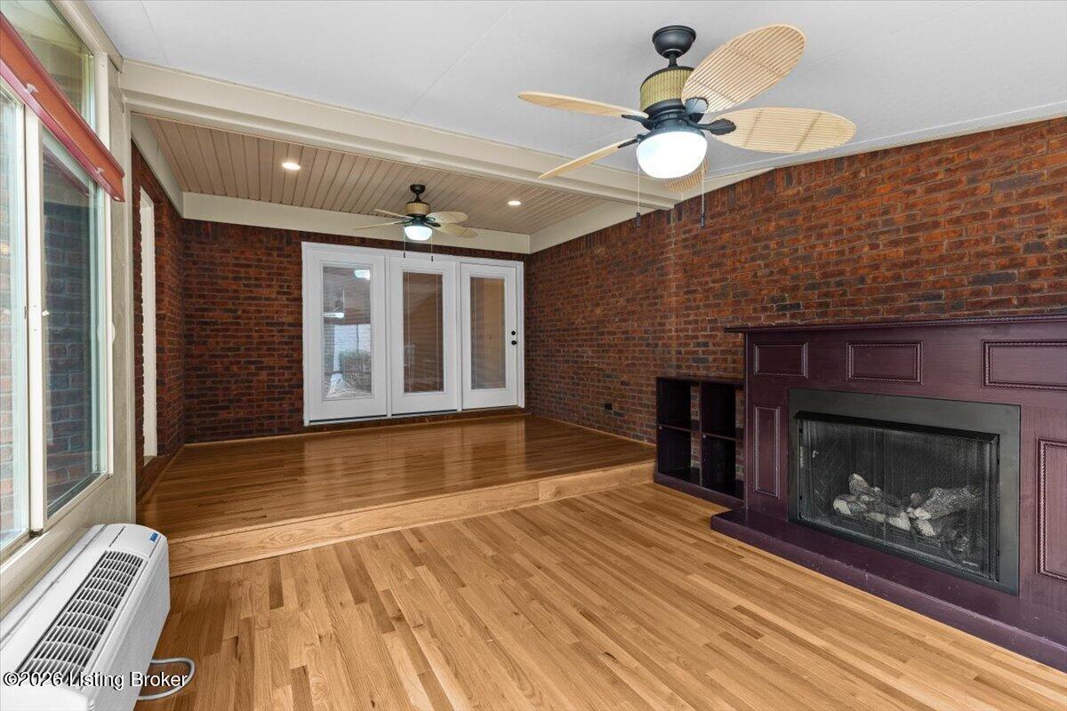 1200 Blackthorn Rd Property Photo 33