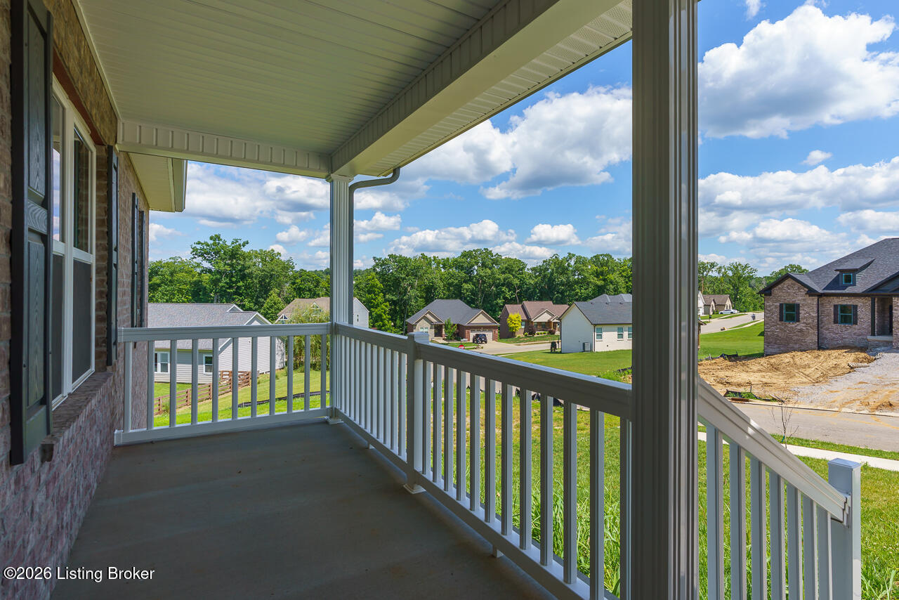 148 Wooded Glen Dr Property Photo 3