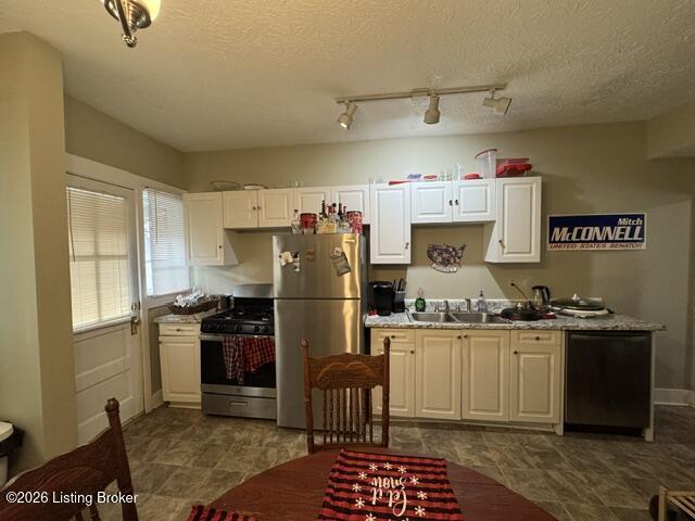 1475 S 3rd St Property Photo 18
