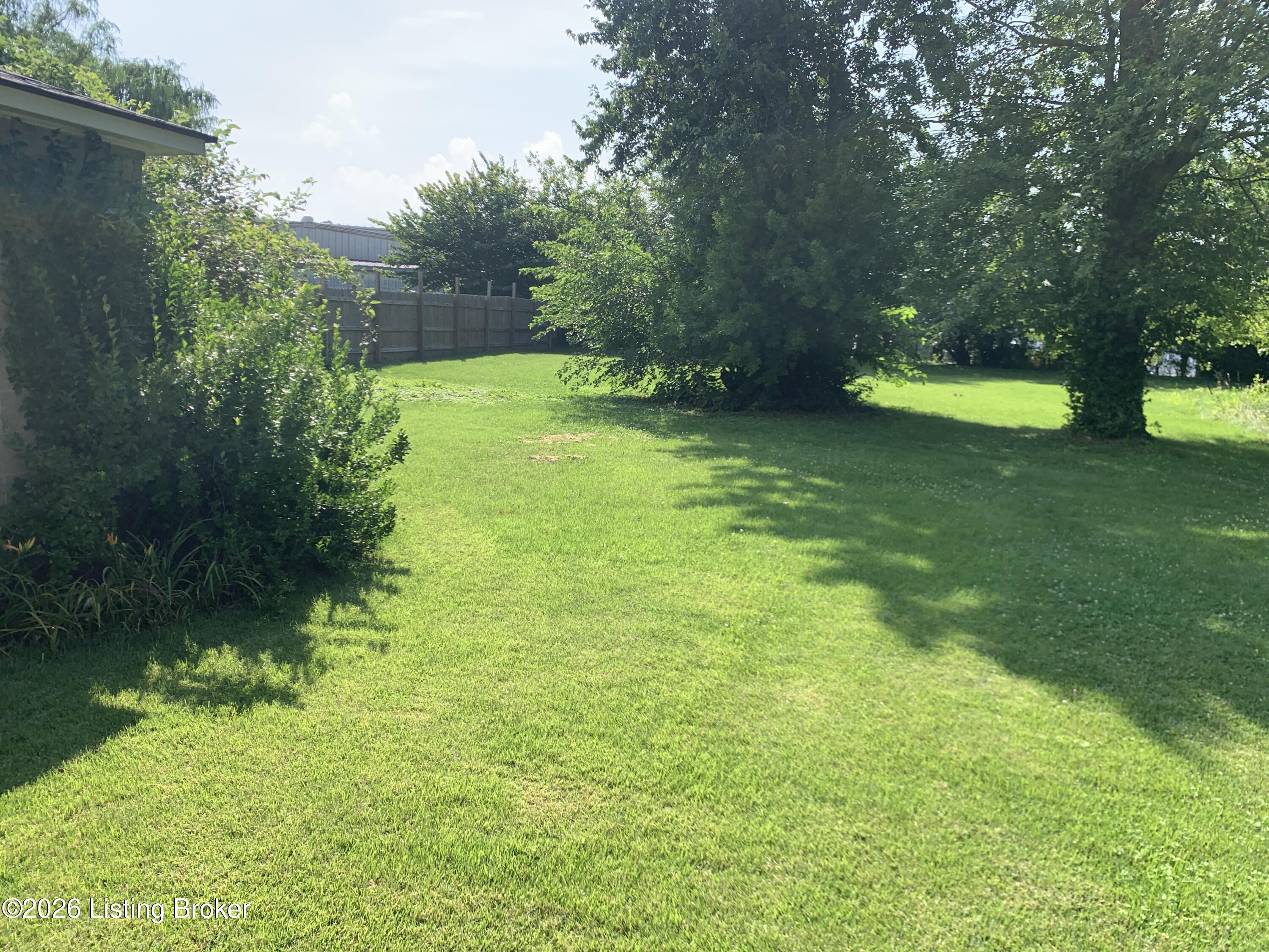 4929 Fielding Way Property Photo 17