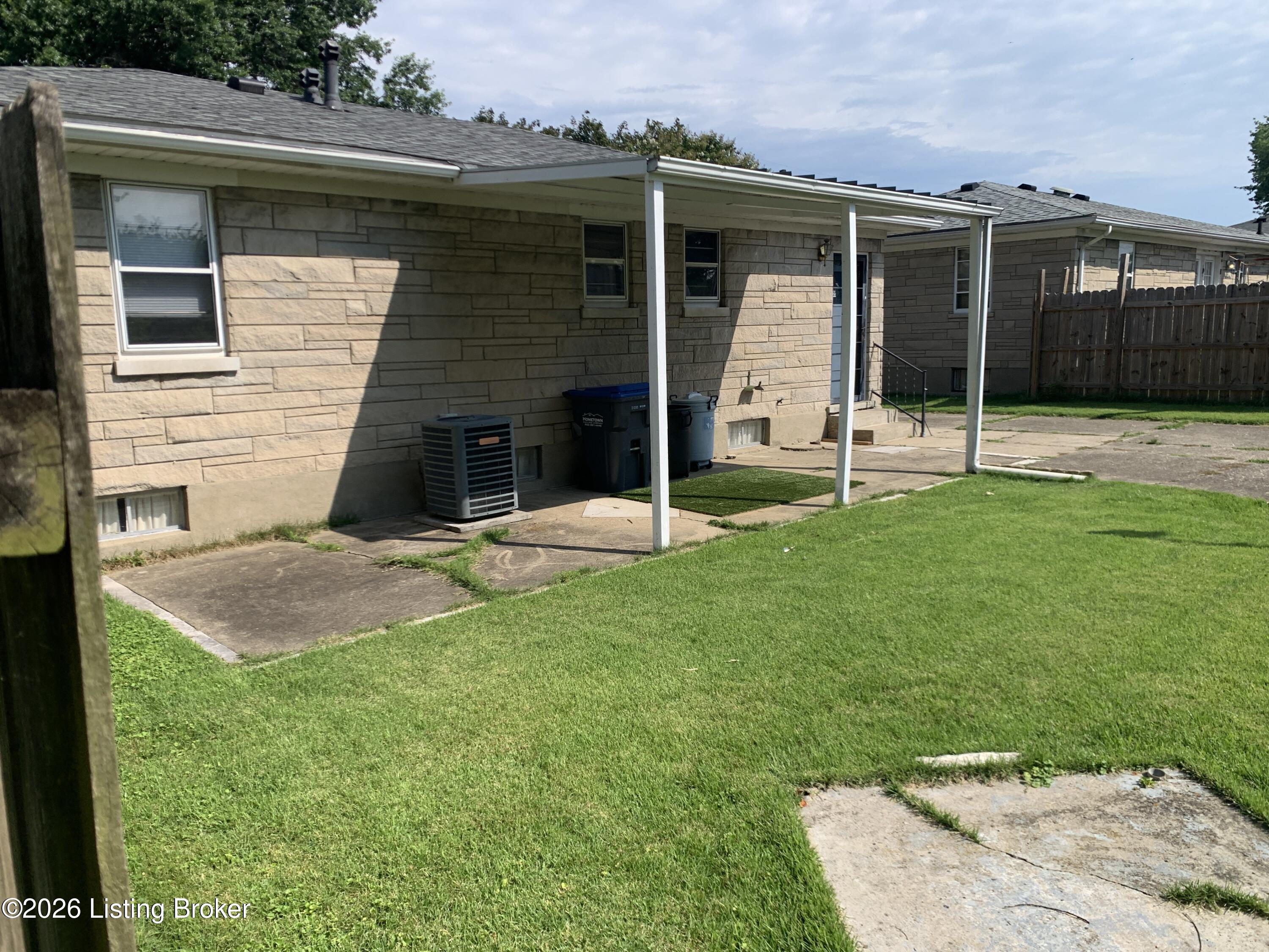 4929 Fielding Way Property Photo 19