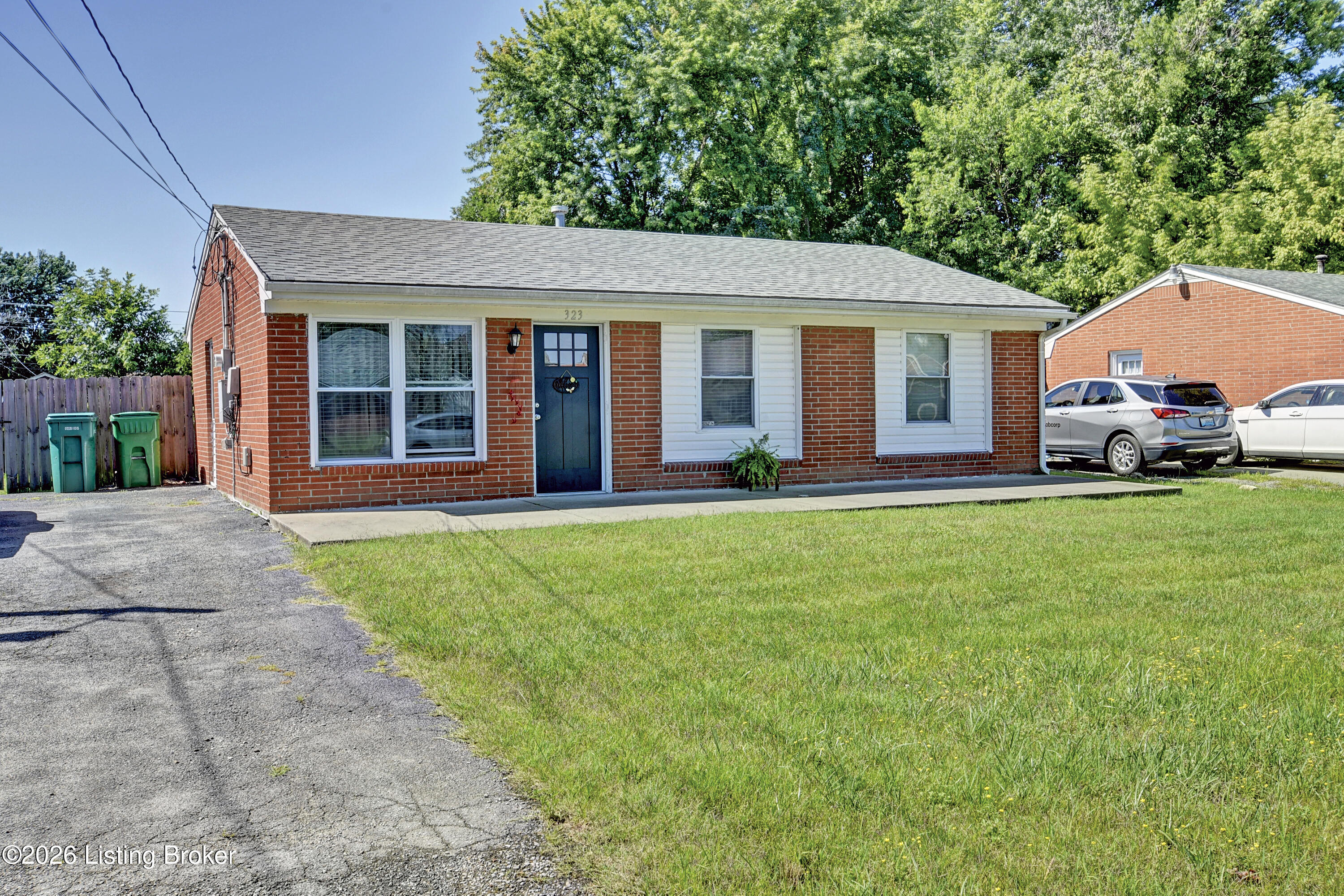 323 Meadowood Rd Property Photo 1
