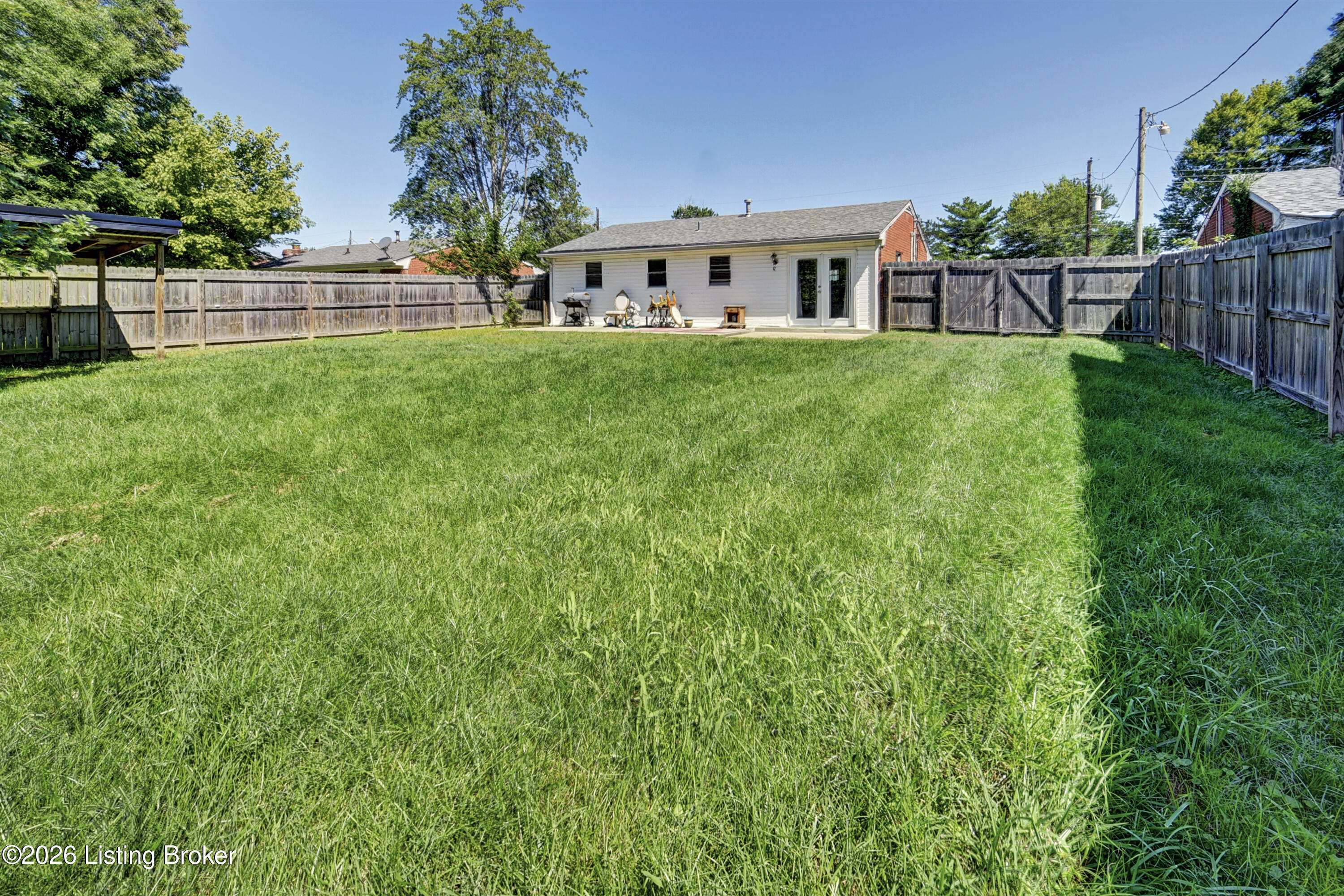 323 Meadowood Rd Property Photo 22