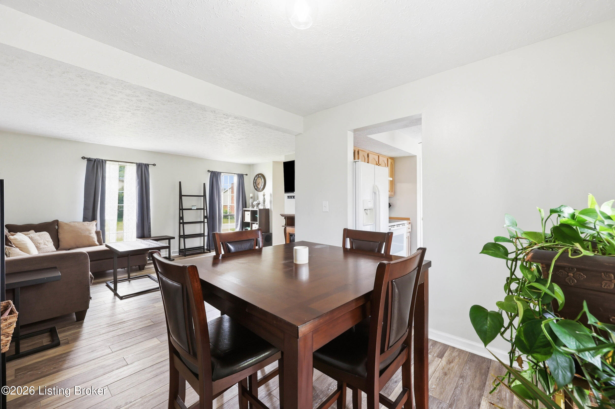 1227 Senate Cir Property Photo 11