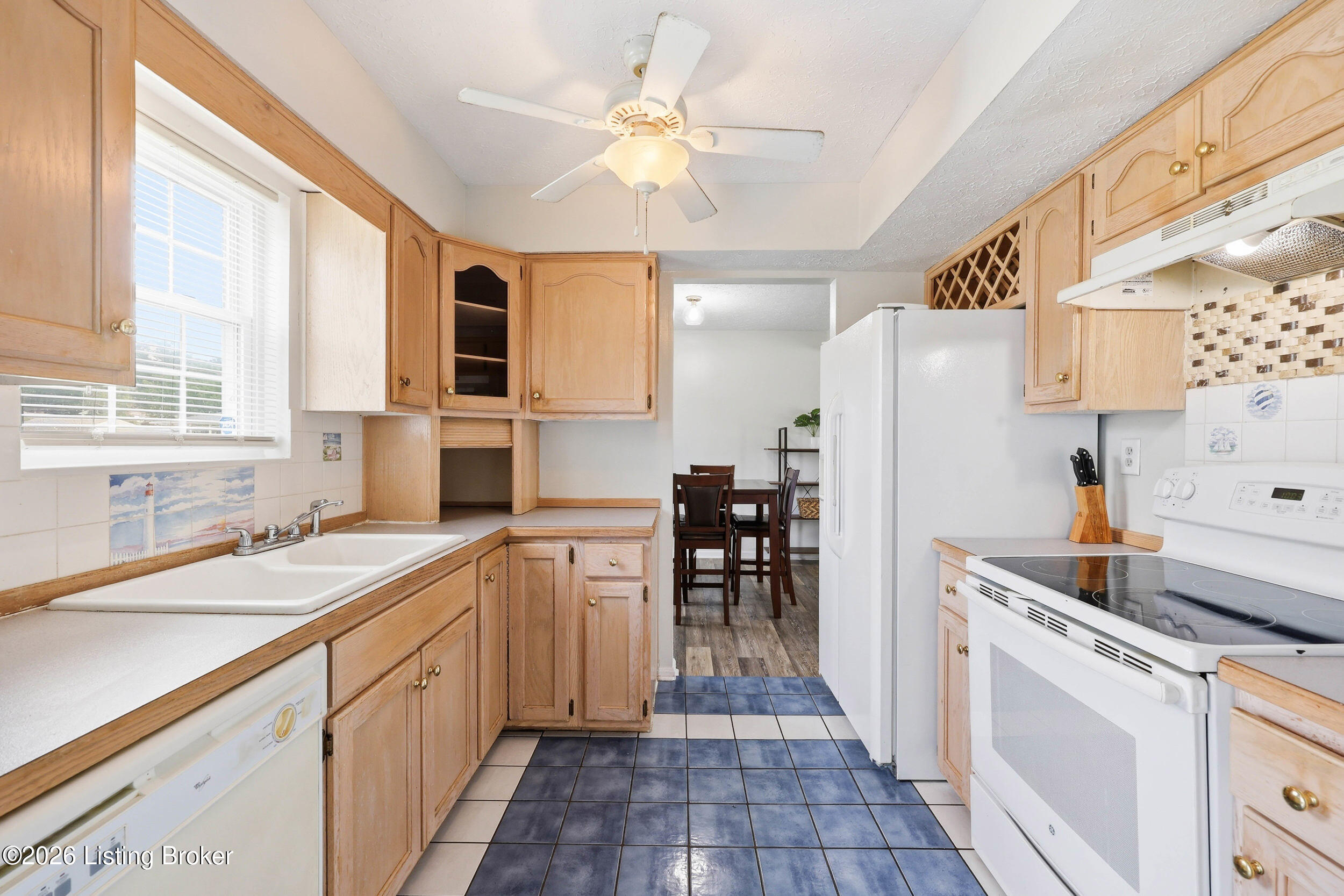 1227 Senate Cir Property Photo 15