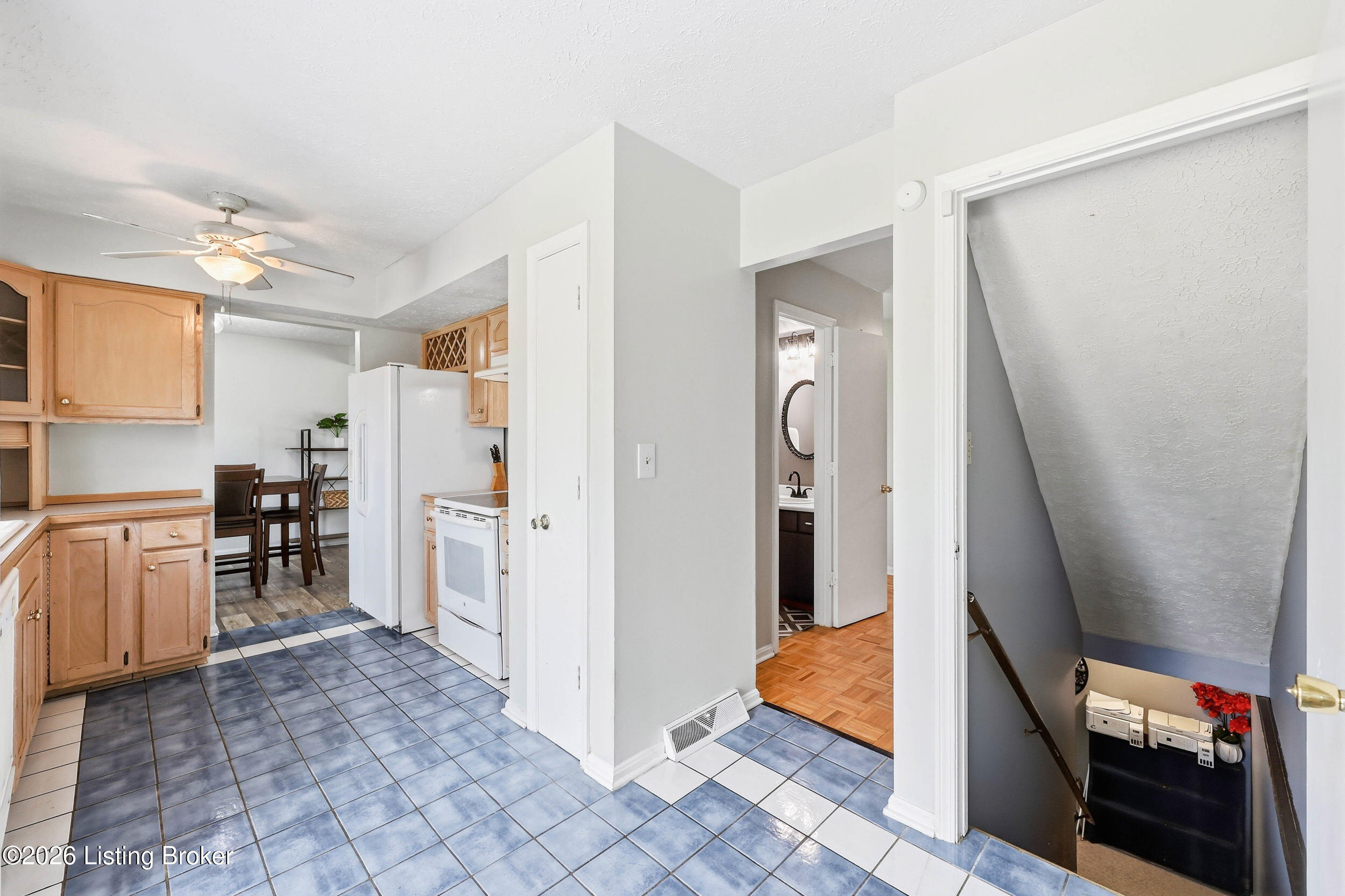 1227 Senate Cir Property Photo 16