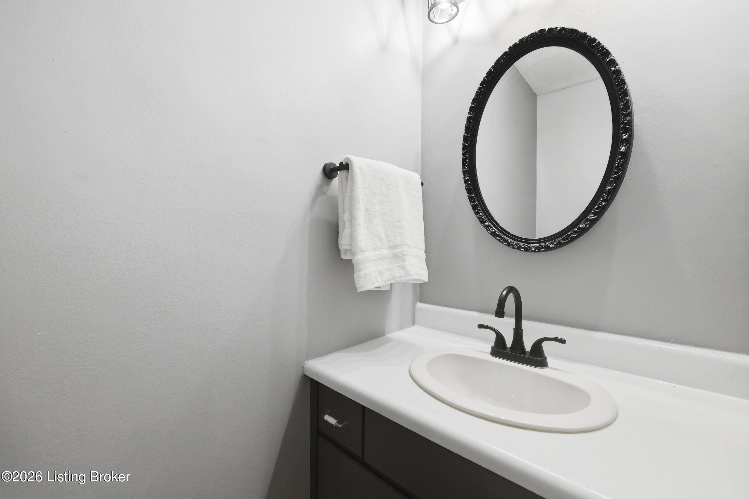 1227 Senate Cir Property Photo 17
