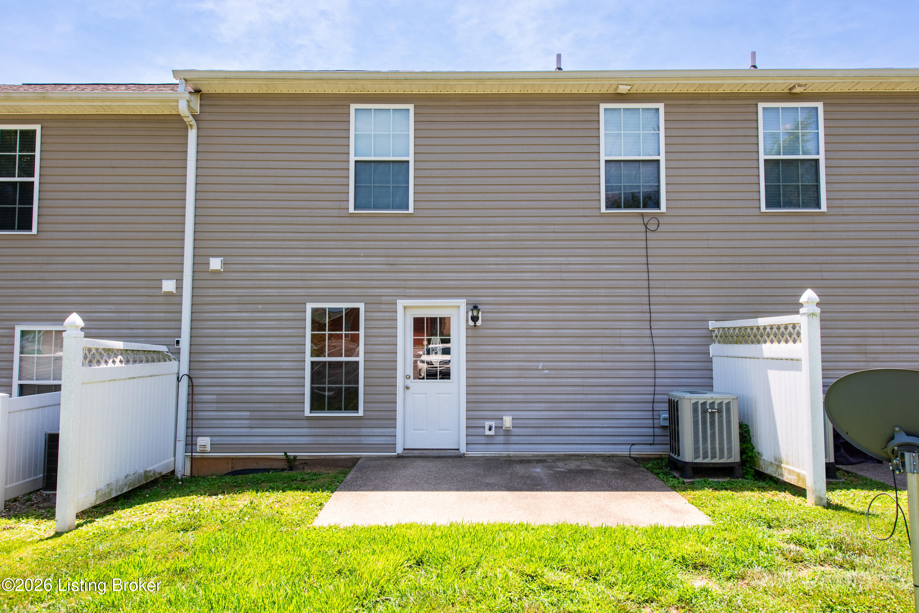 101 College Station Ct # F Property Photo 32