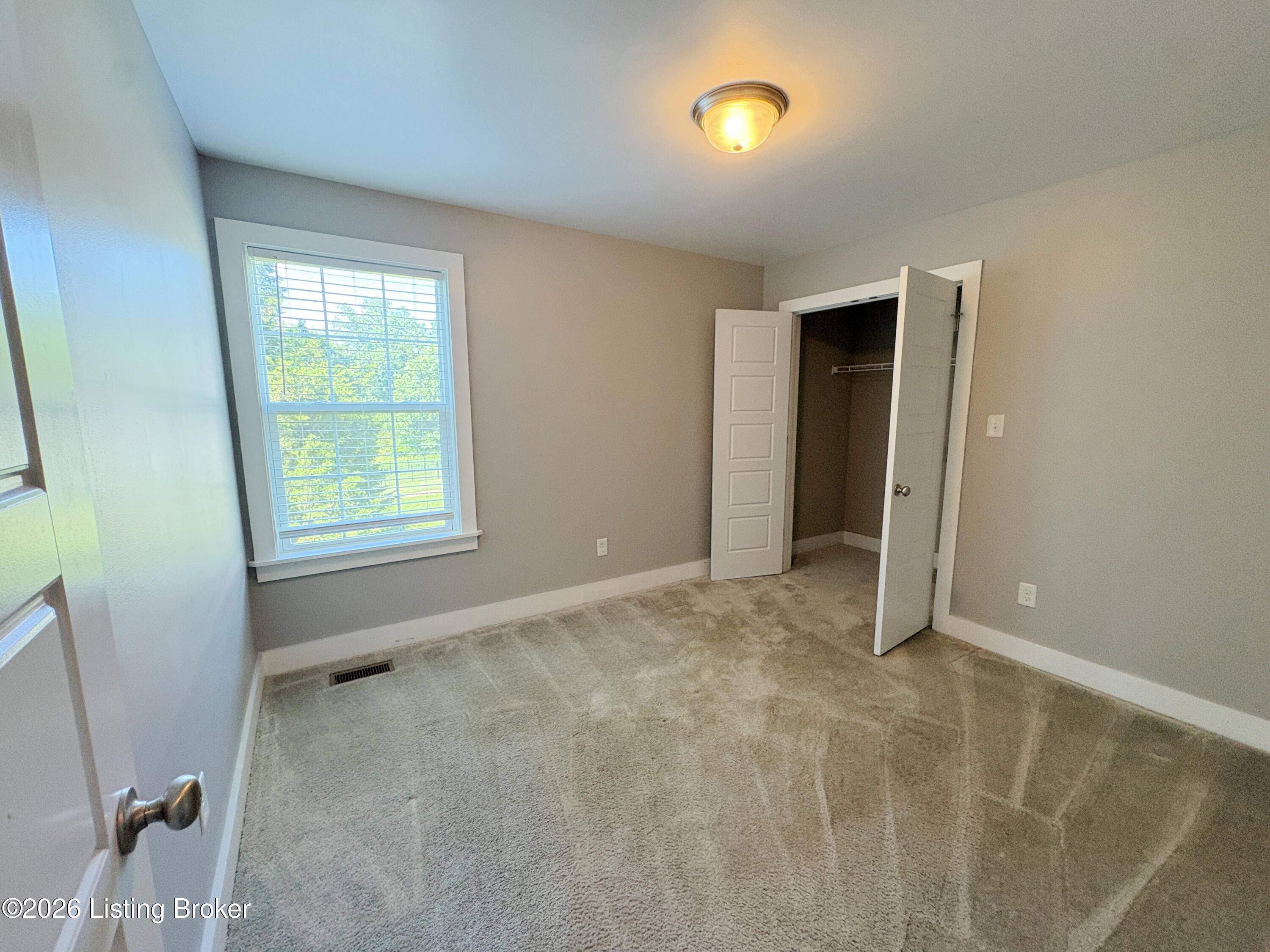 2304 Artisan Glen Ct Property Photo 15