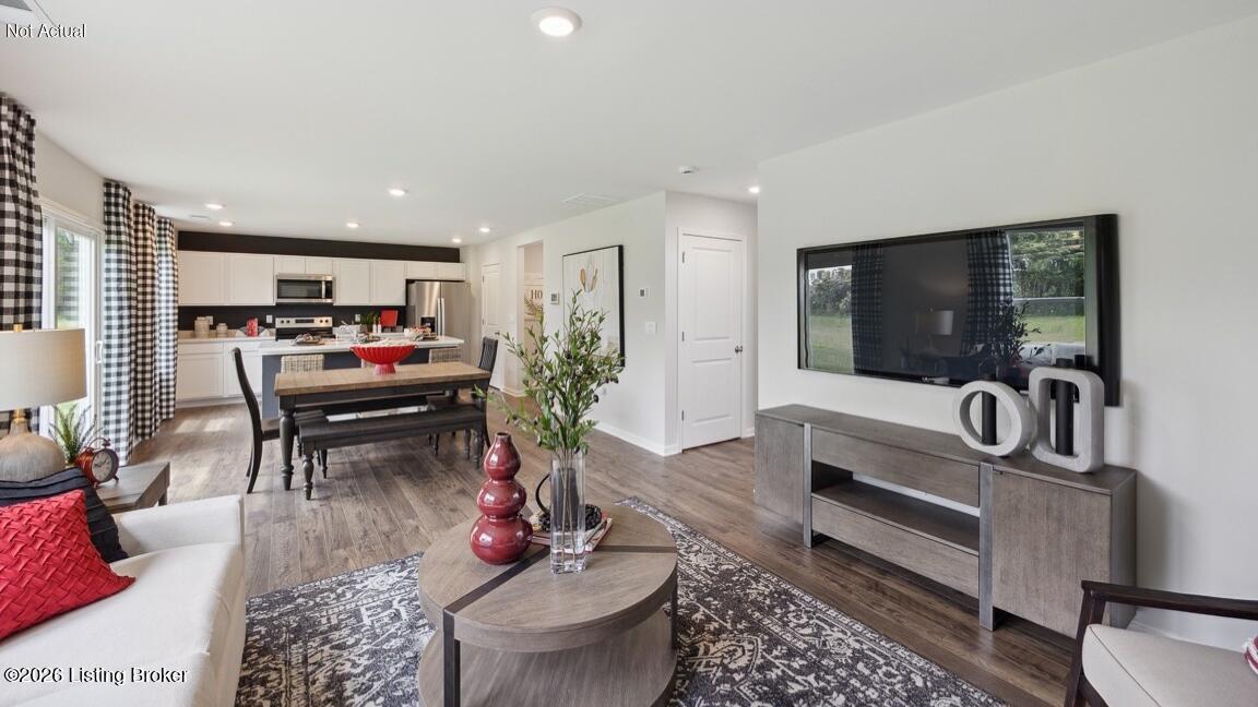 2010 Derby Way Property Photo 12