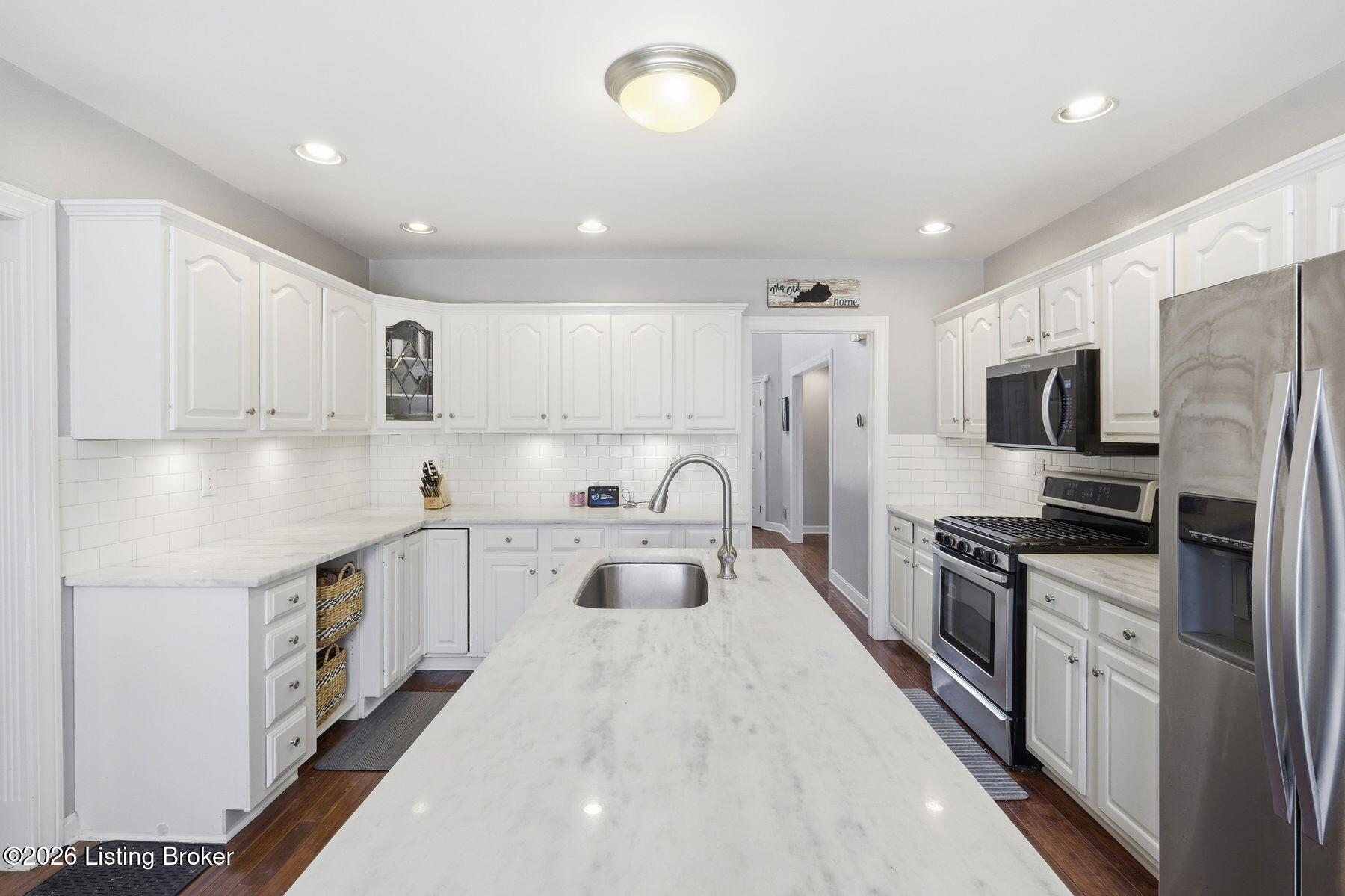 2707 Sycamore Woods Ct Property Photo 13