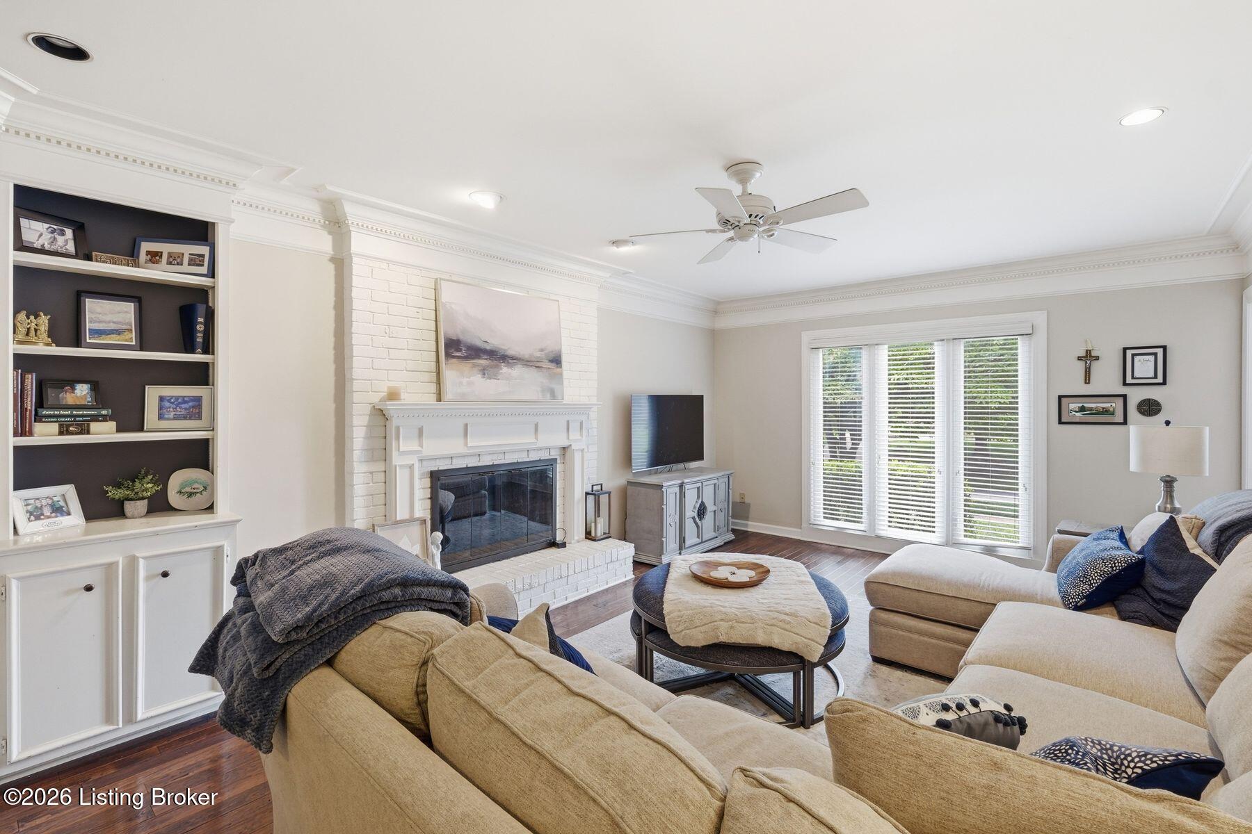 2707 Sycamore Woods Ct Property Photo 17