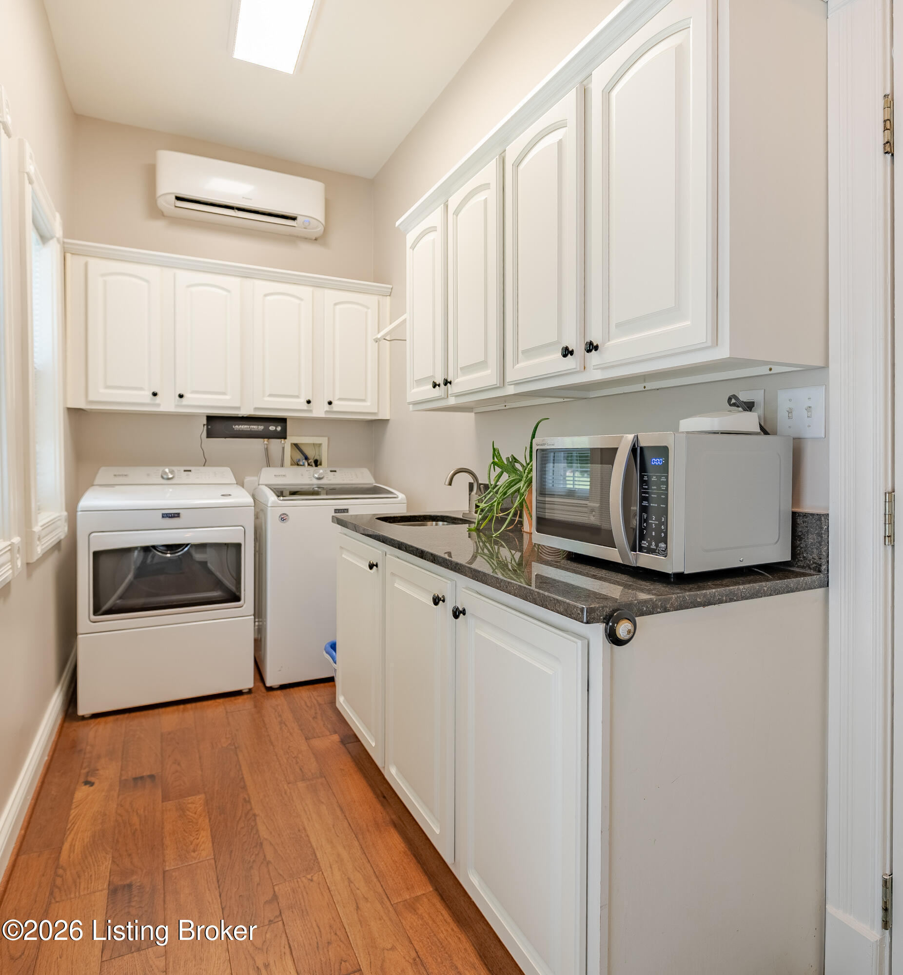 2095 Fisherville Rd Property Photo 33