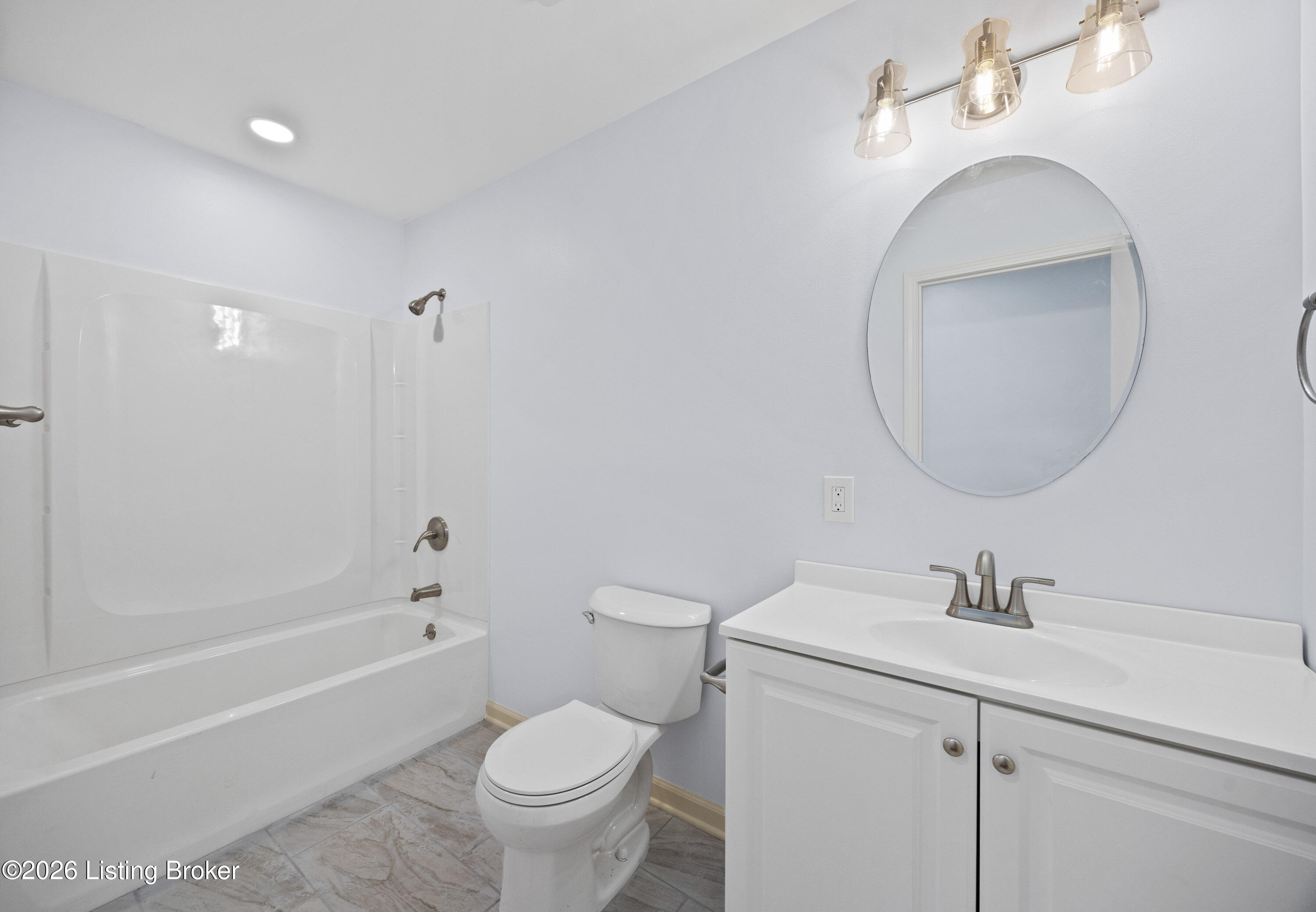 7420 Routt Rd Property Photo 17
