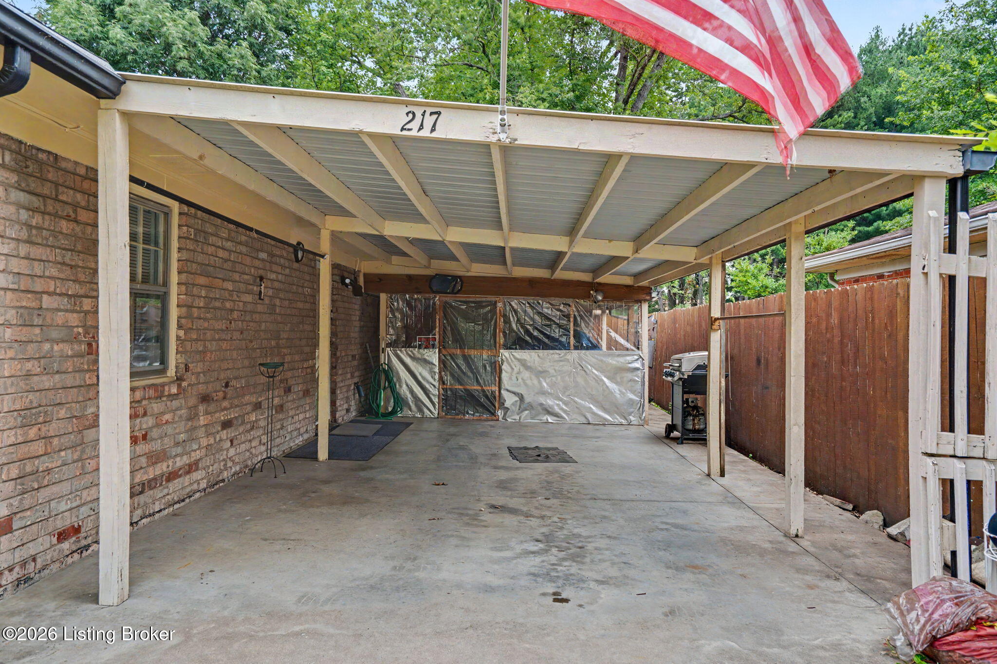 217 Mackie Ln Property Photo 2
