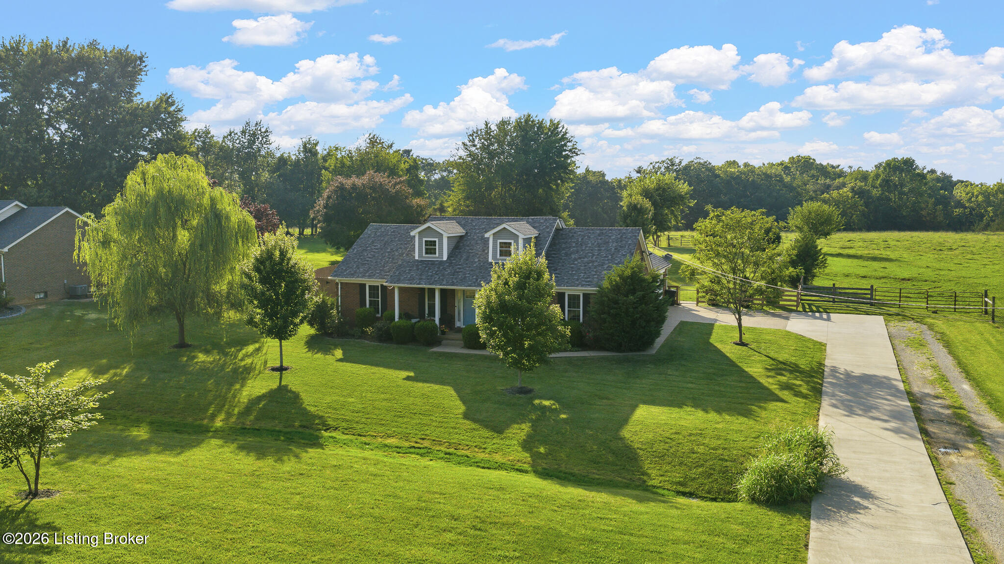 115 Antlers Trace Dr Property Photo 4