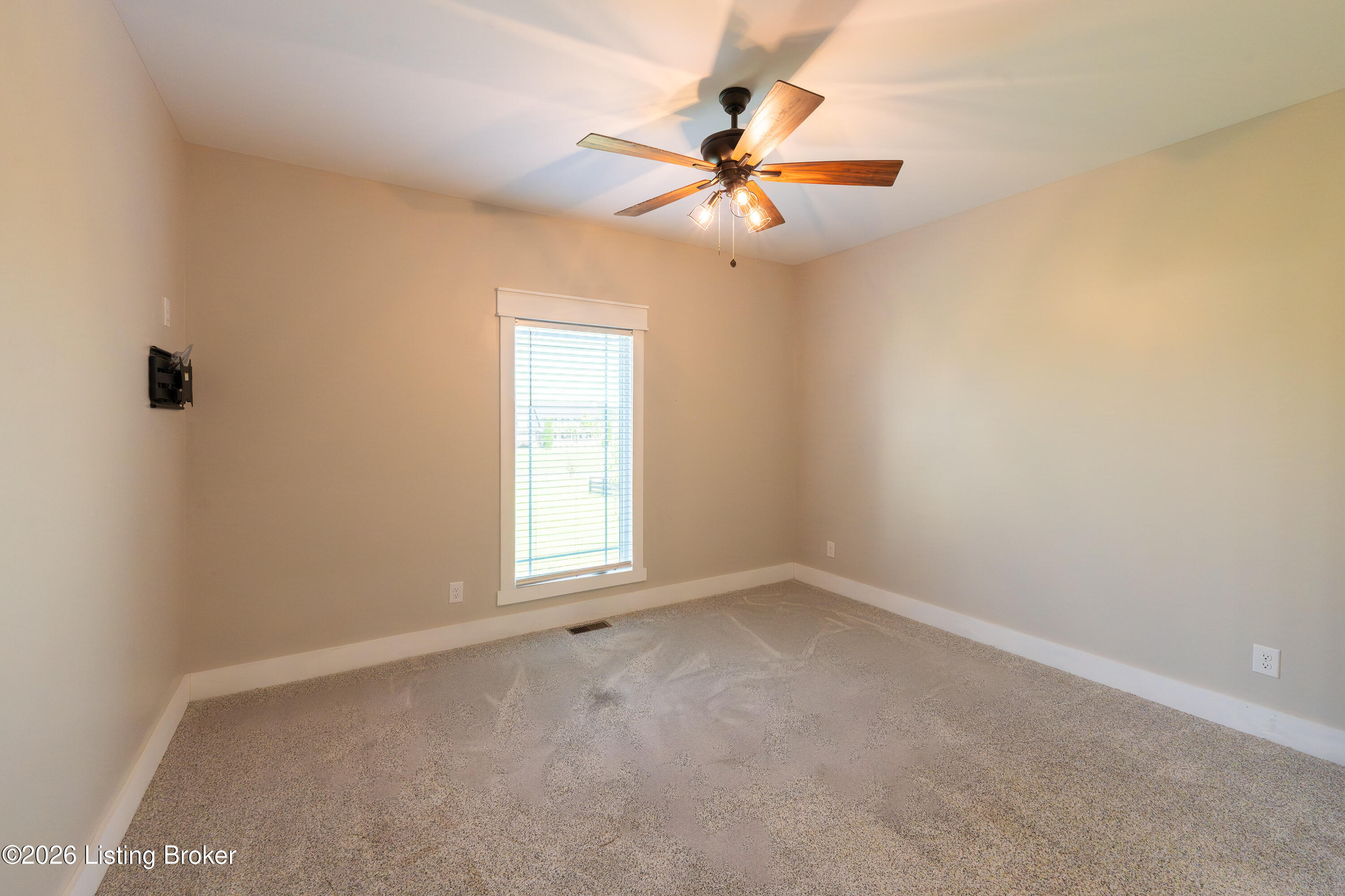 4920 Sycamore Run Dr Property Photo 34