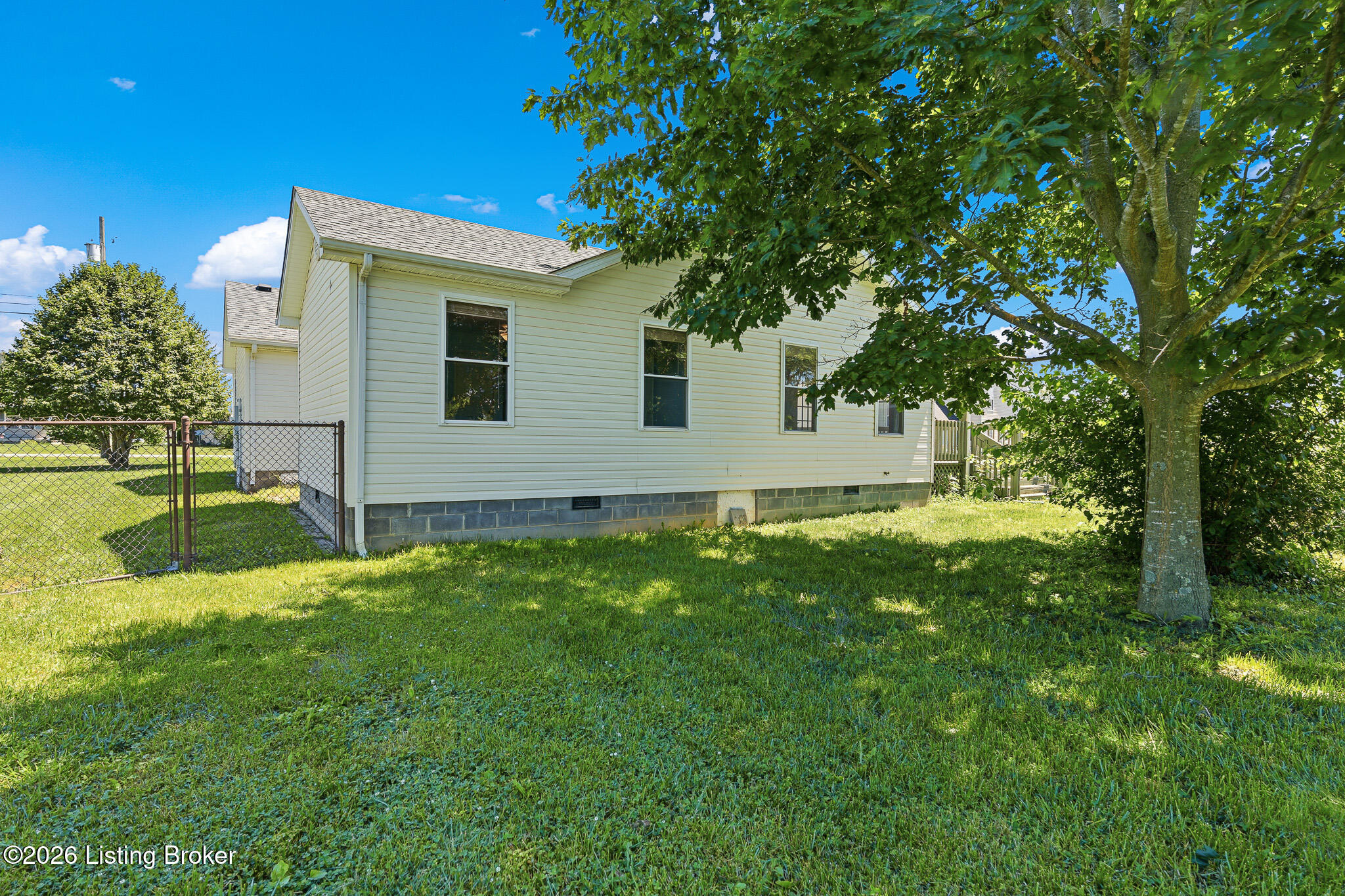 113 W Donna Reed Blvd Property Photo 22