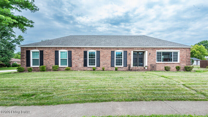 7411 Six Mile Ln Property Photo 1