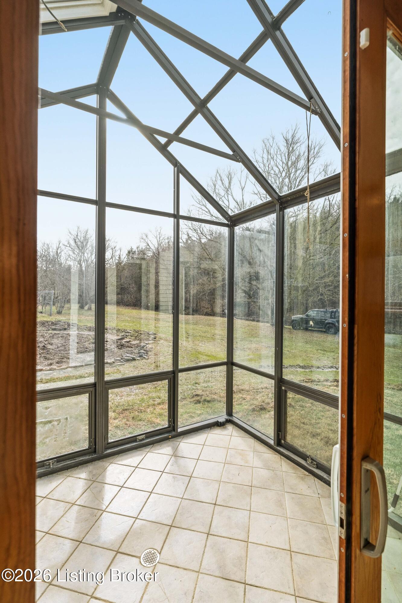 2466 Back Creek Rd Property Photo 12
