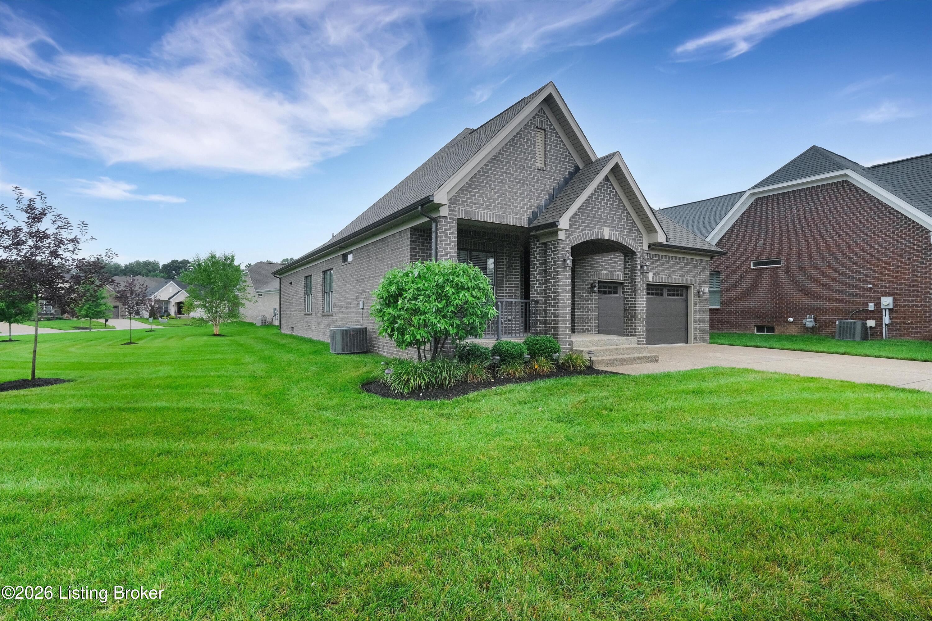 16033 Carefree Pl Property Photo 5