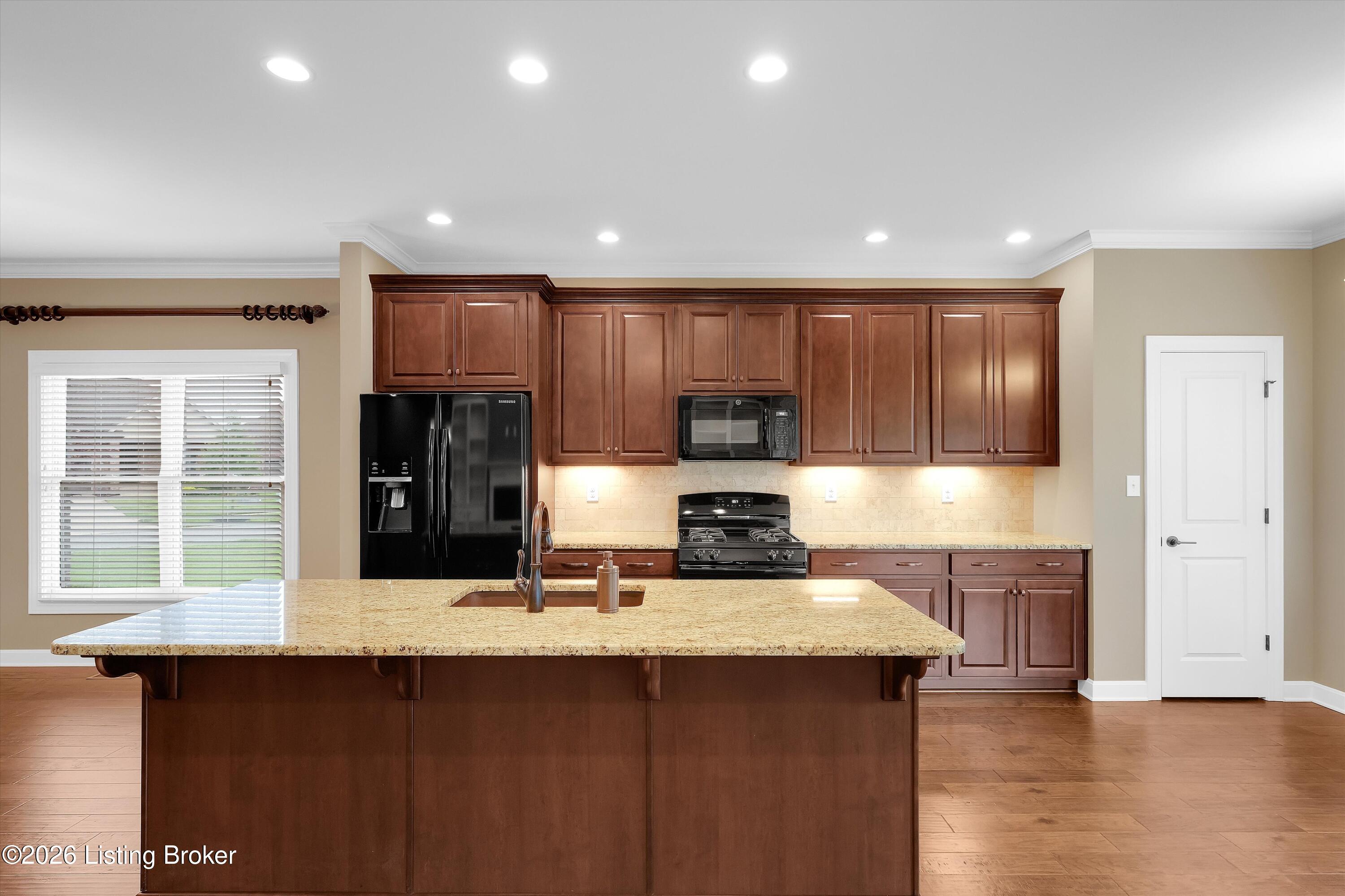 16033 Carefree Pl Property Photo 13