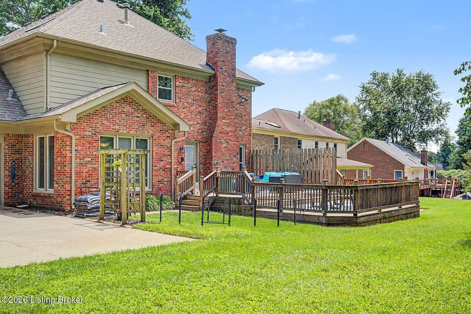 7611 Wolfspring Ct Property Photo 3