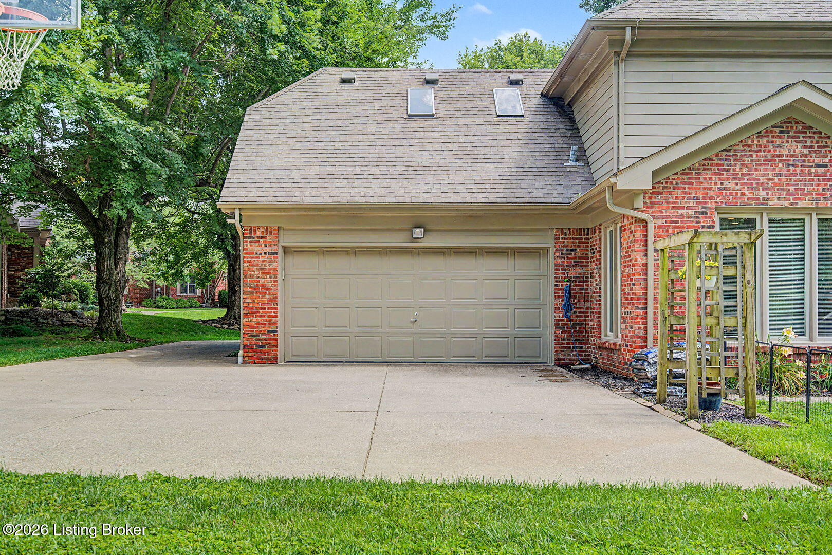 7611 Wolfspring Ct Property Photo 7