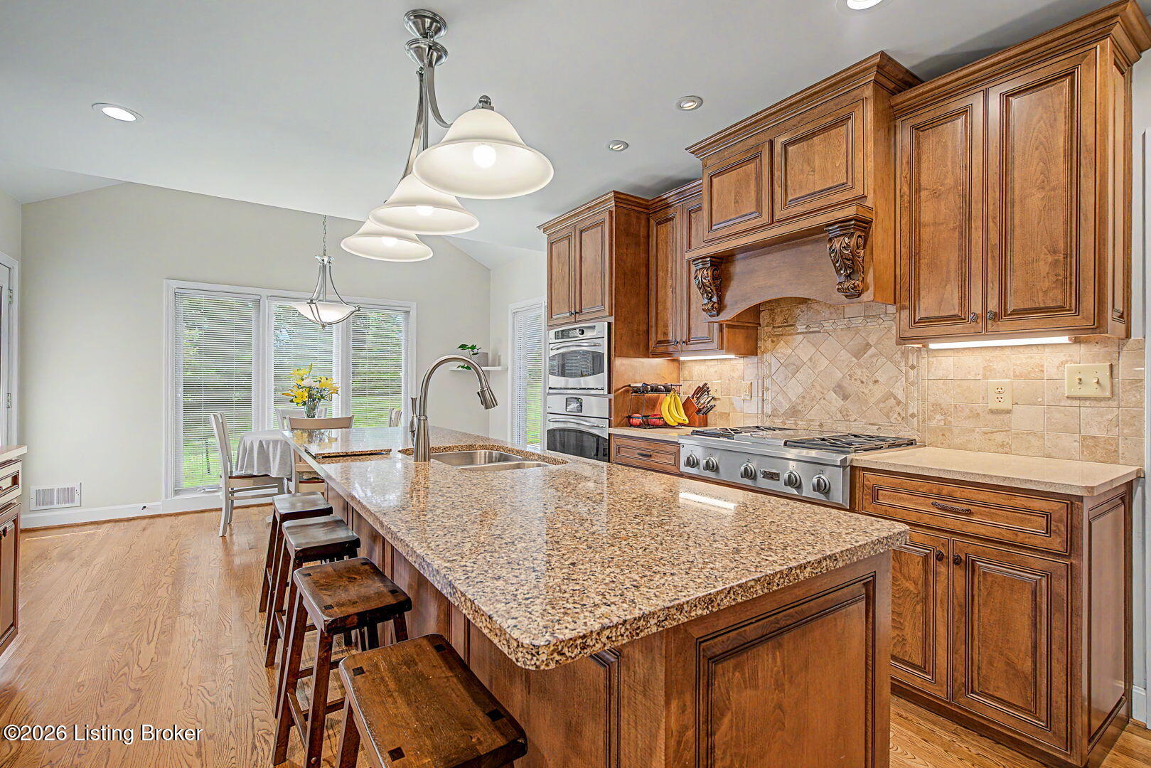 7611 Wolfspring Ct Property Photo 18