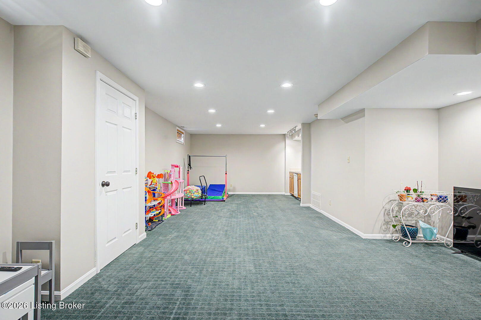 7611 Wolfspring Ct Property Photo 45