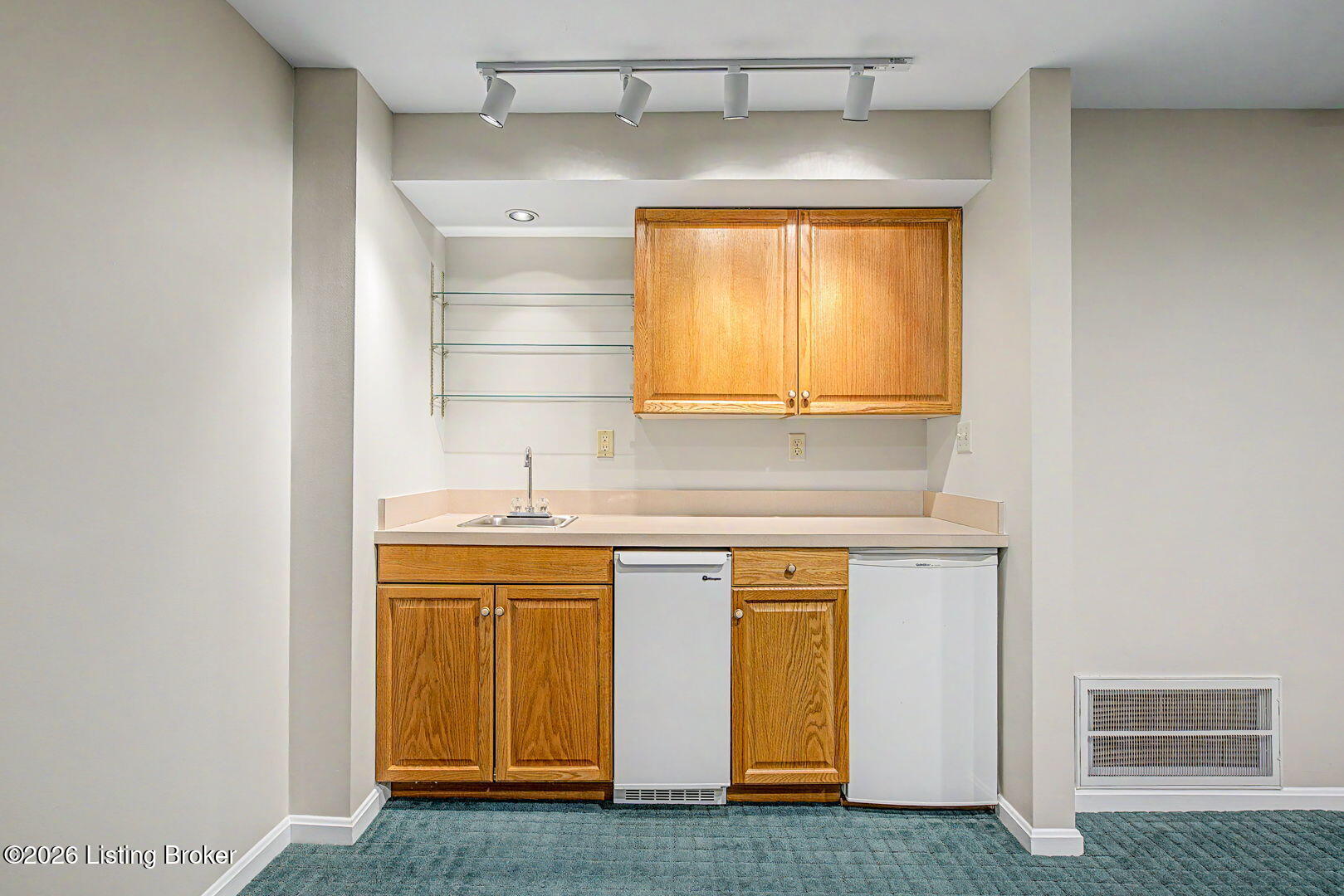 7611 Wolfspring Ct Property Photo 47