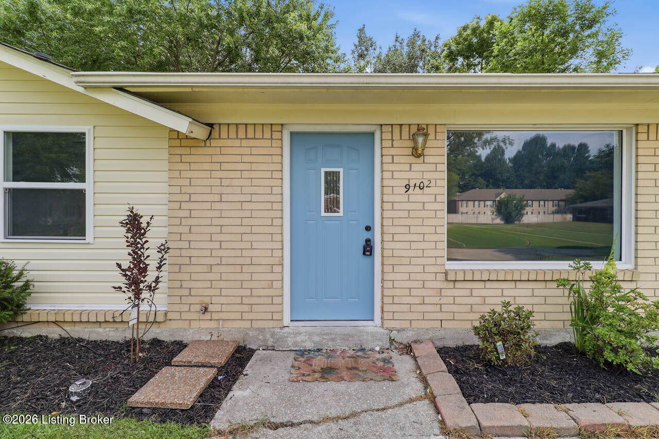 9102 Willowcreek Dr Property Photo 5
