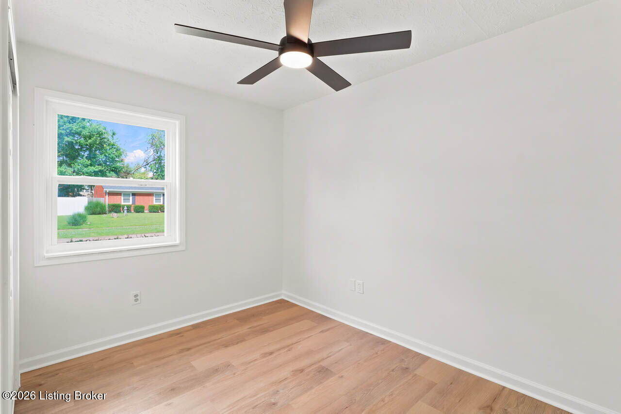 9102 Willowcreek Dr Property Photo 24