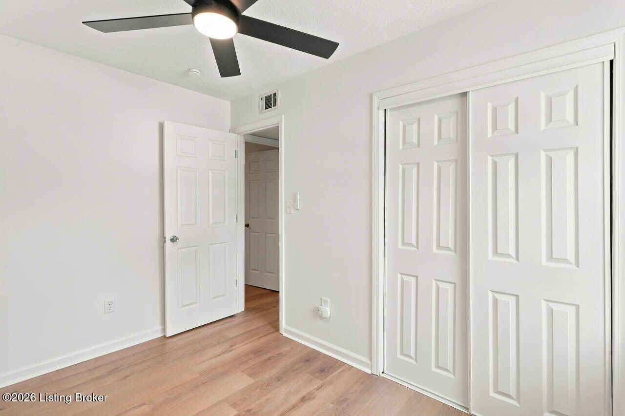 9102 Willowcreek Dr Property Photo 26