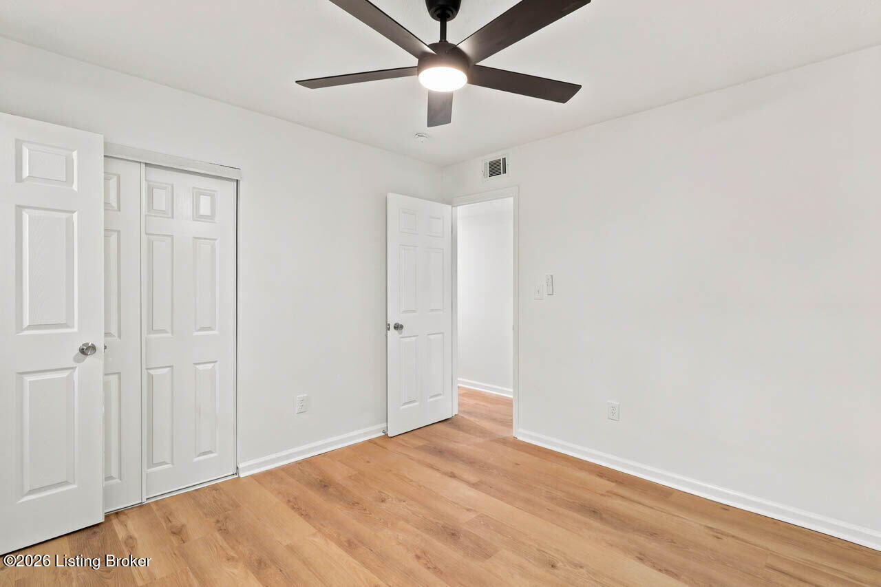 9102 Willowcreek Dr Property Photo 29
