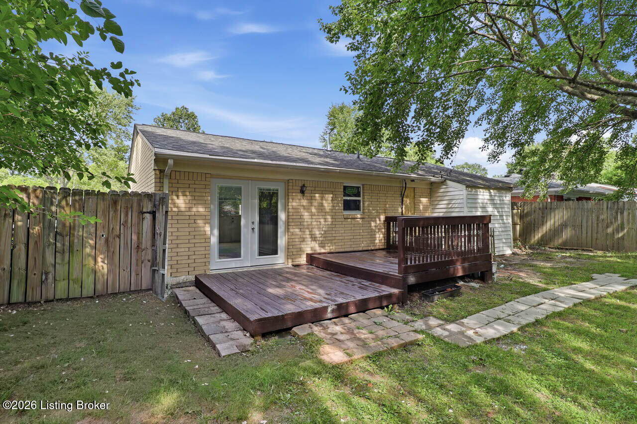 9102 Willowcreek Dr Property Photo 34