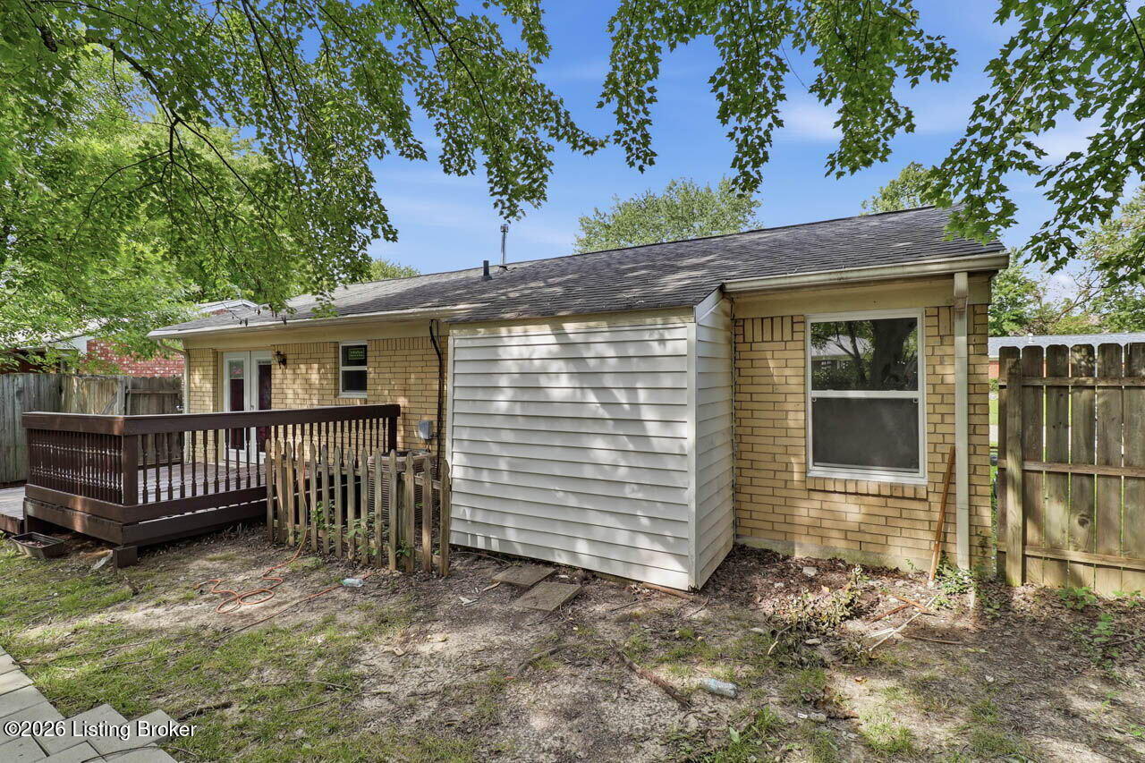 9102 Willowcreek Dr Property Photo 37
