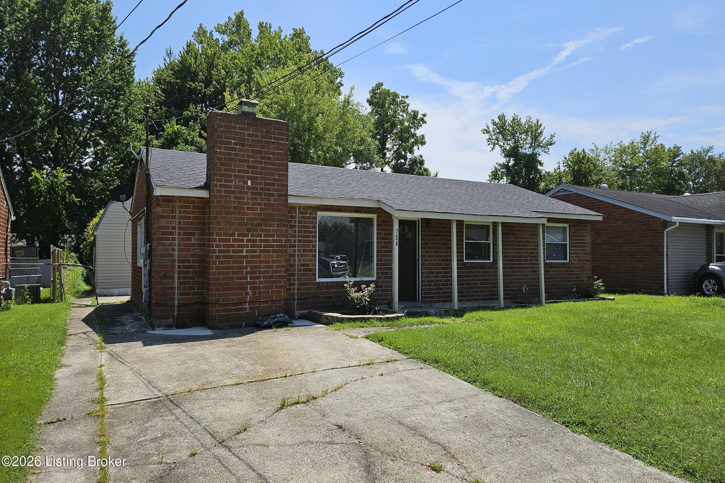 704 Drummond Way Property Photo 3