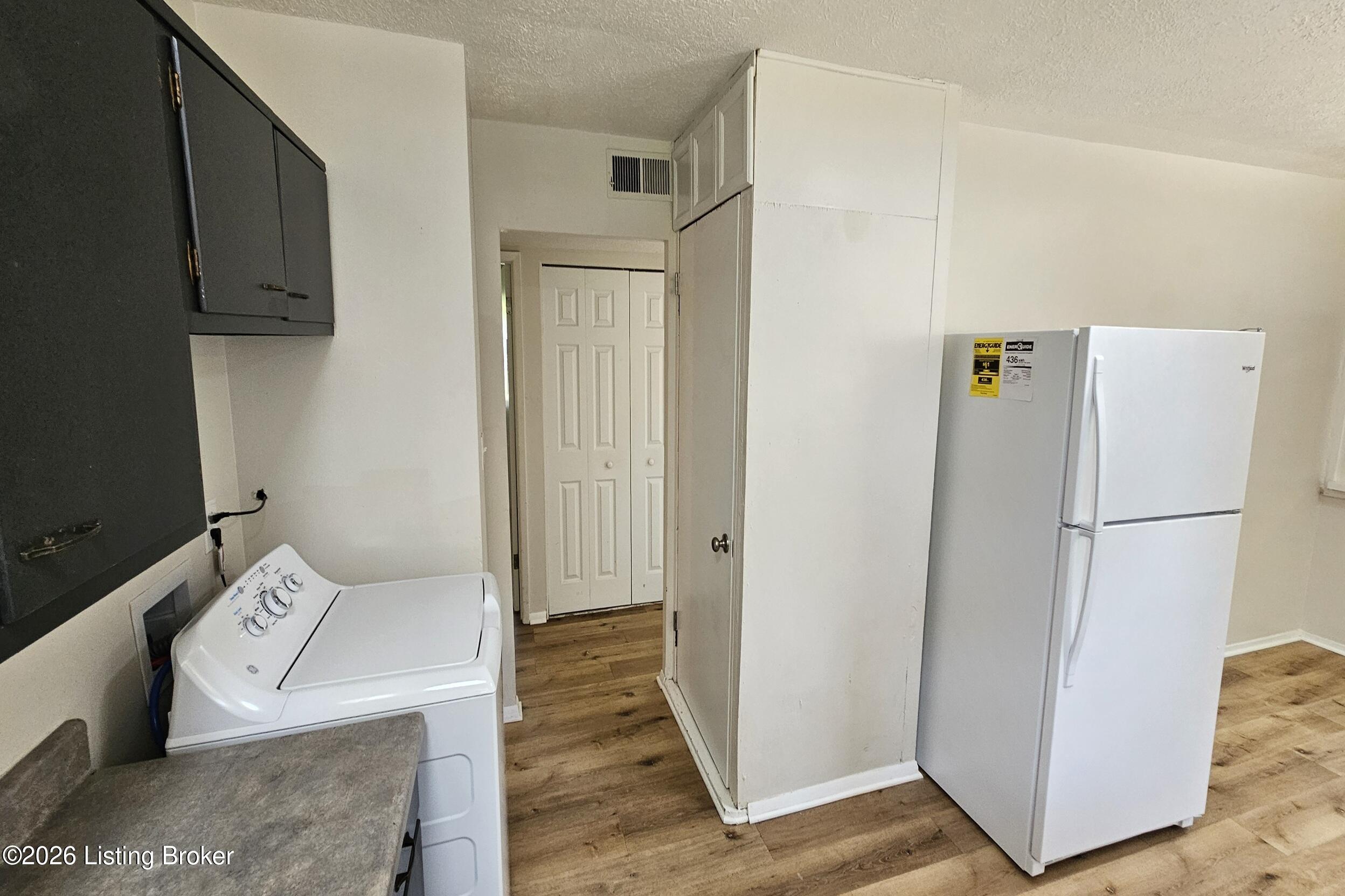 704 Drummond Way Property Photo 12